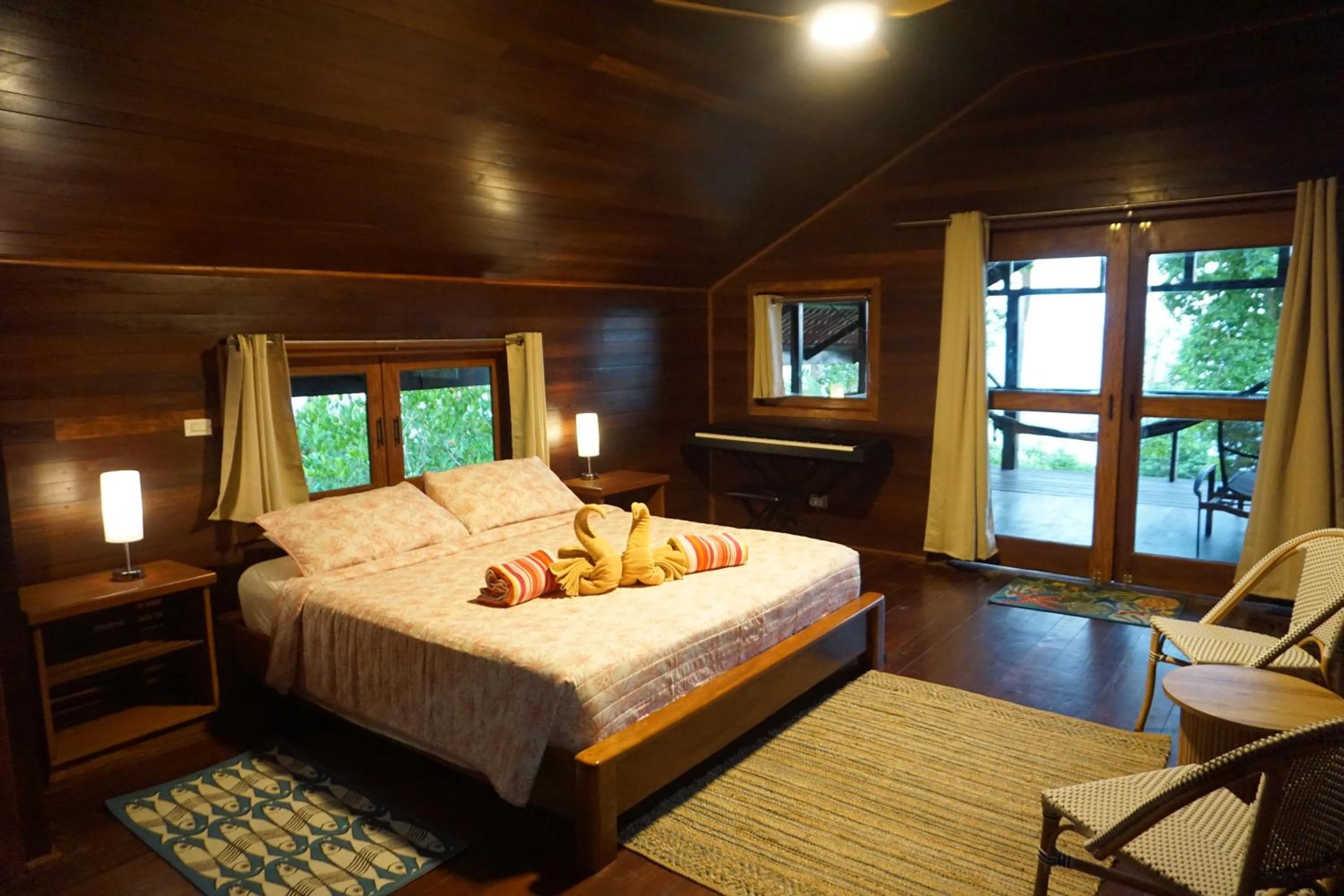 Bedroom, Bed in Oasis Bluff Beach