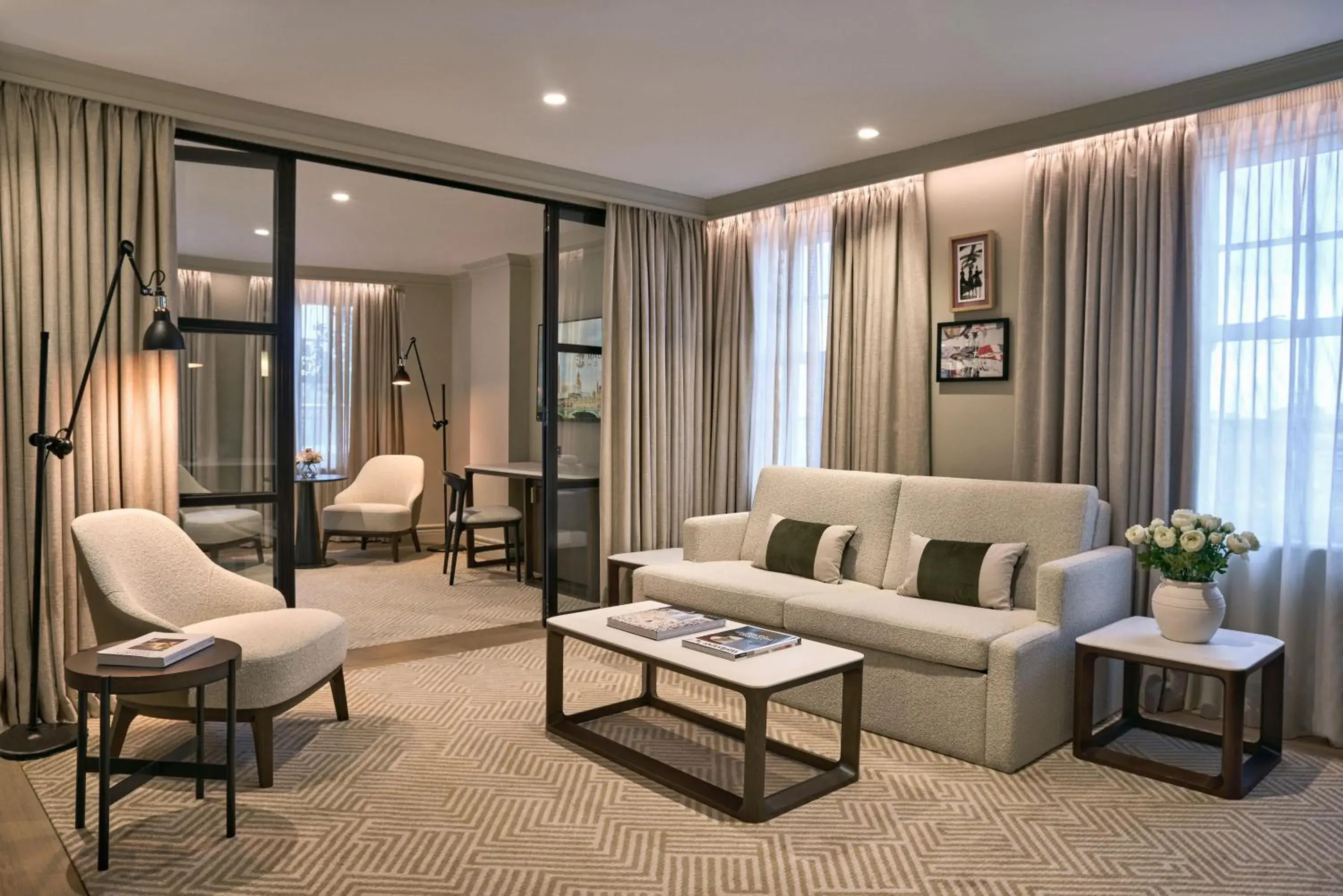 Photo of the whole room in Radisson Blu Hotel, London Bond Street Photo of the whole room in Radisson Blu Hotel, London Bond Street