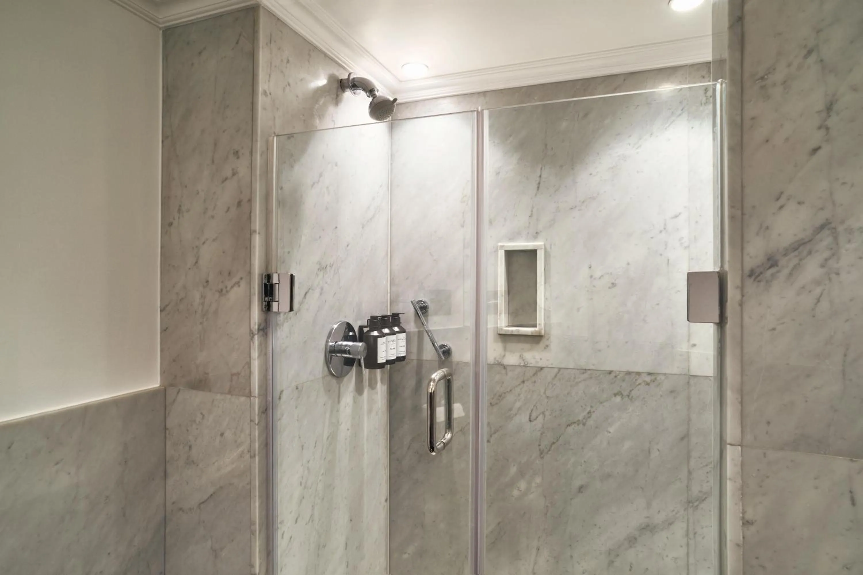 Bathroom in Radisson Blu Hotel, London Bond Street