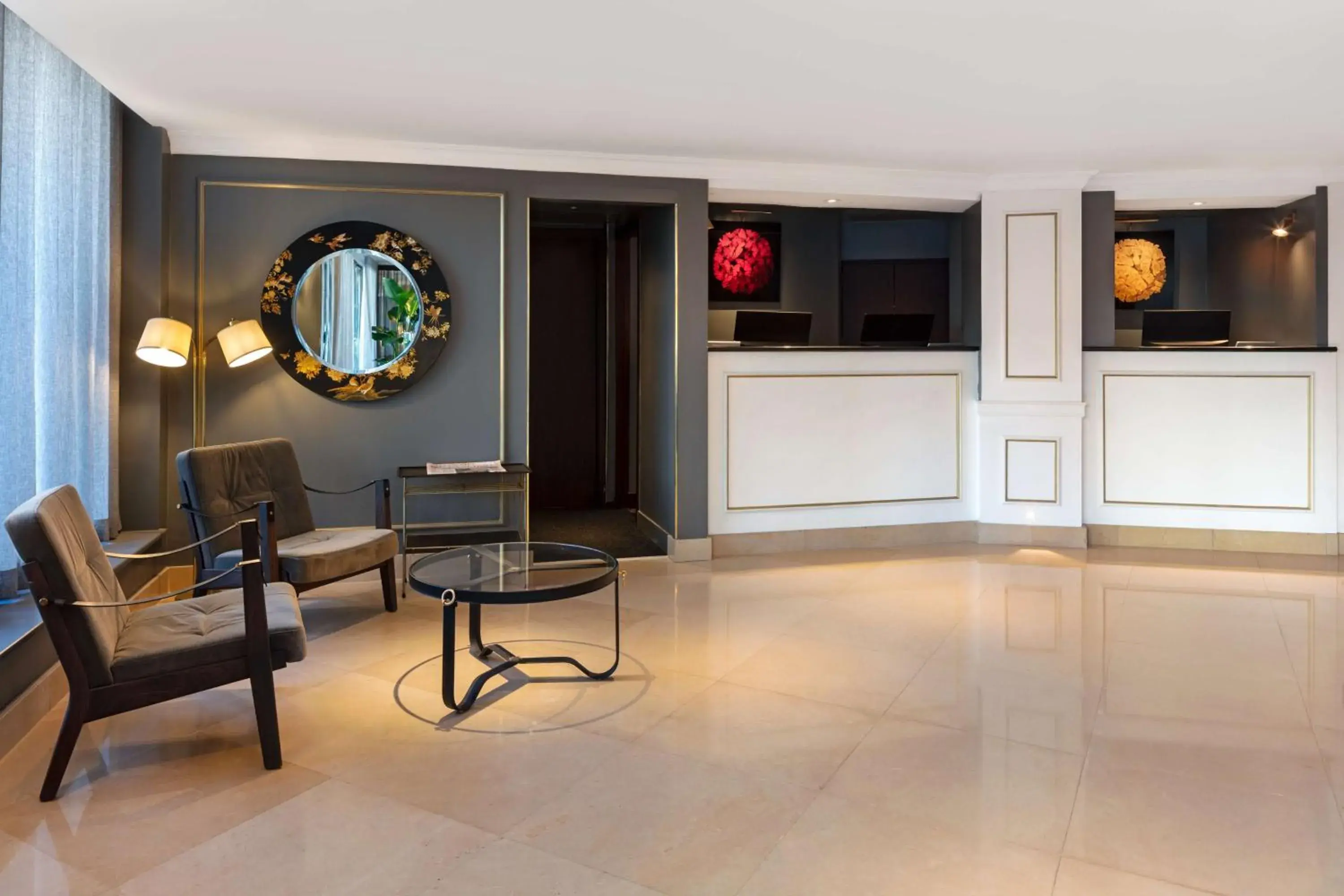 Lobby or reception in Radisson Blu Hotel, London Bond Street Lobby or reception in Radisson Blu Hotel, London Bond Street