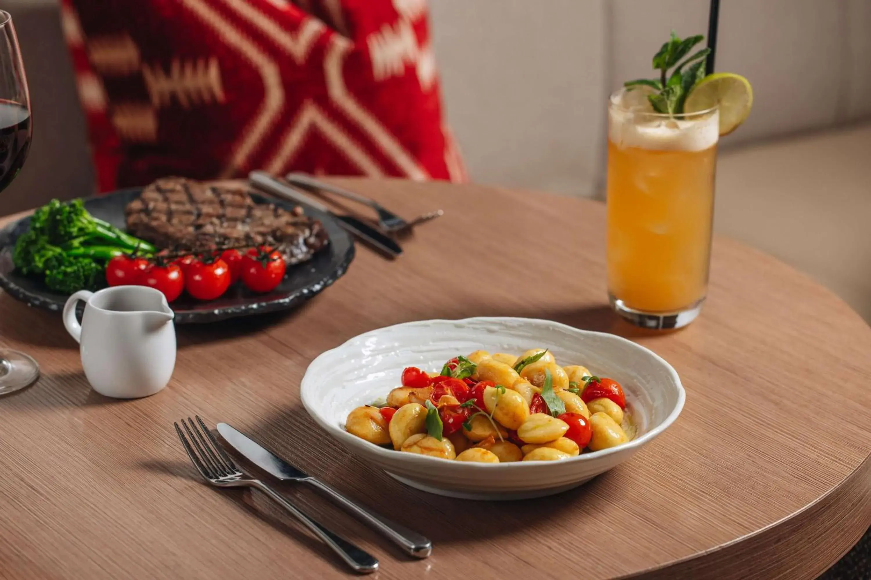 Restaurant/places to eat in Radisson Blu Hotel, London Bond Street Restaurant/places to eat in Radisson Blu Hotel, London Bond Street