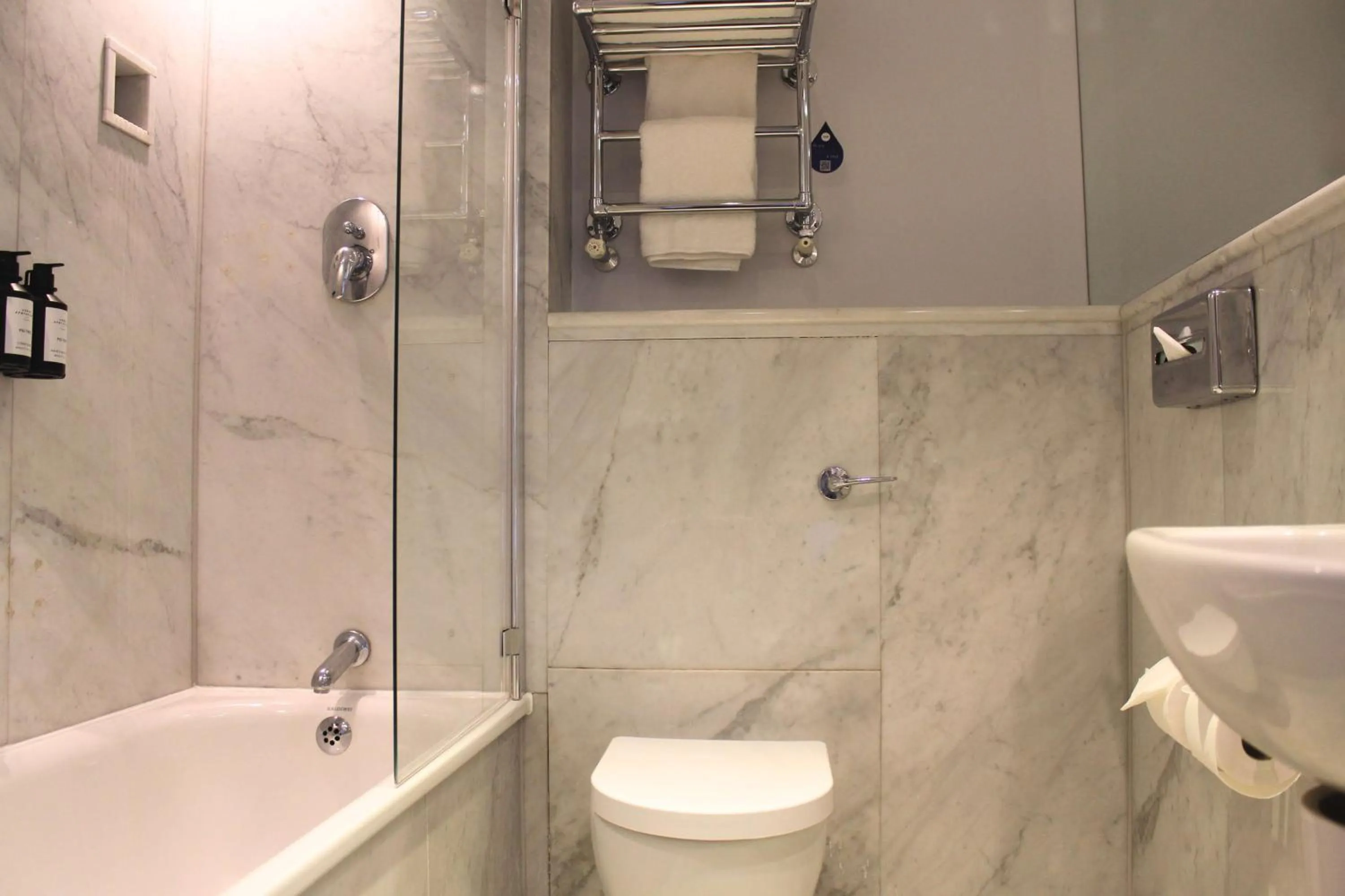 Bathroom in Radisson Blu Hotel, London Tottenham Court Road