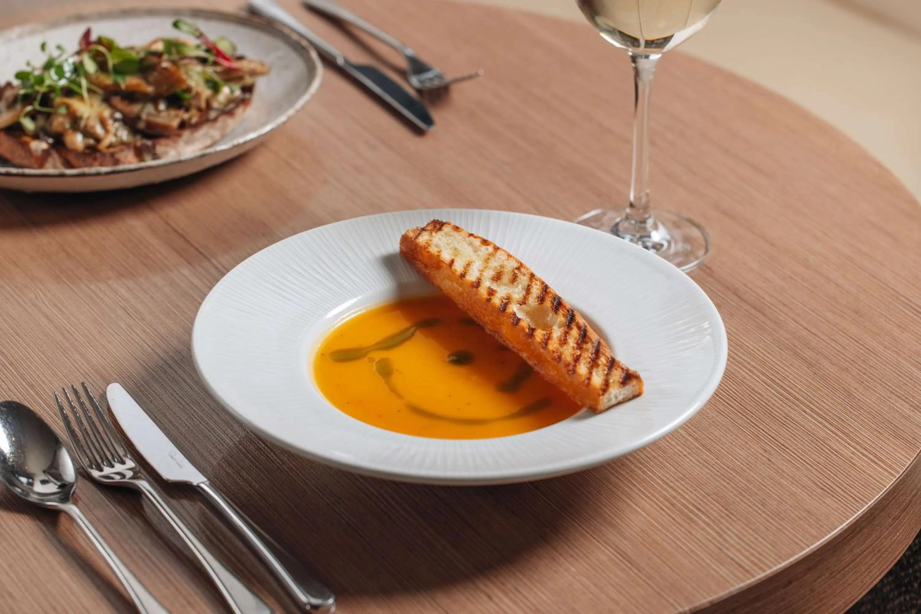 Food and drinks in Radisson Blu Hotel, London Tottenham Court Road