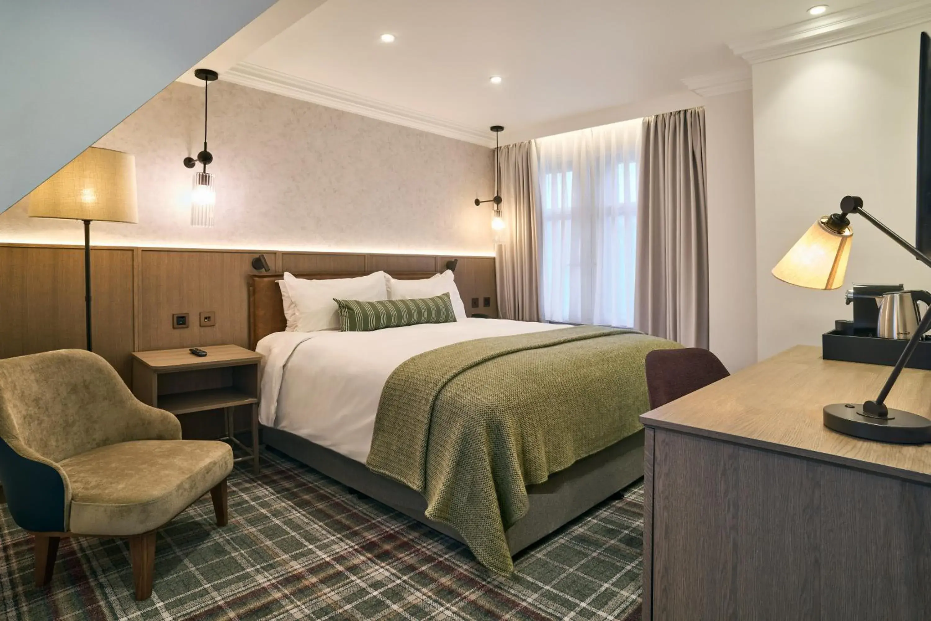 Bedroom, Bed in Radisson Blu Hotel, London Tottenham Court Road Bedroom, Bed in Radisson Blu Hotel, London Tottenham Court Road