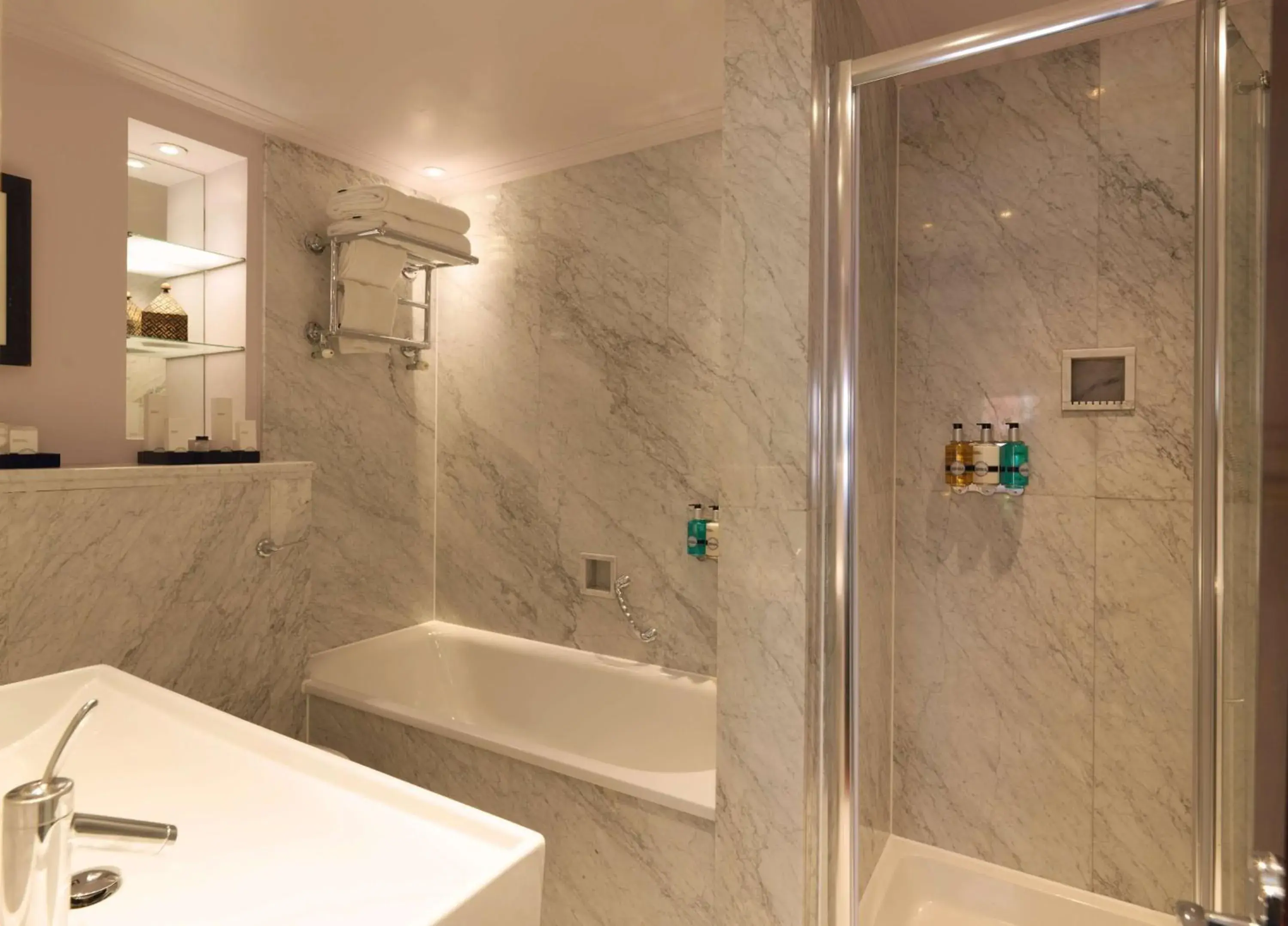 Bathroom in Radisson Blu Hotel, London Tottenham Court Road Bathroom in Radisson Blu Hotel, London Tottenham Court Road