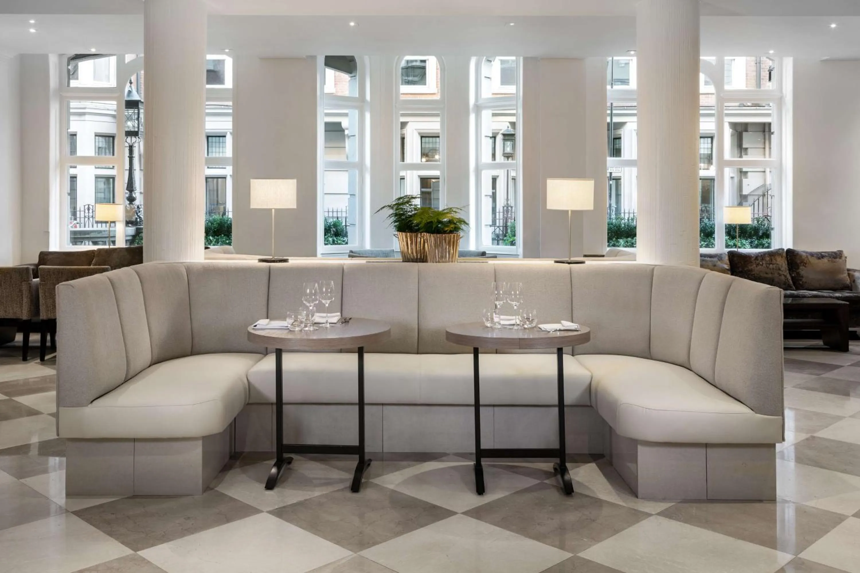 Restaurant/places to eat in Radisson Blu Hotel, London Tottenham Court Road