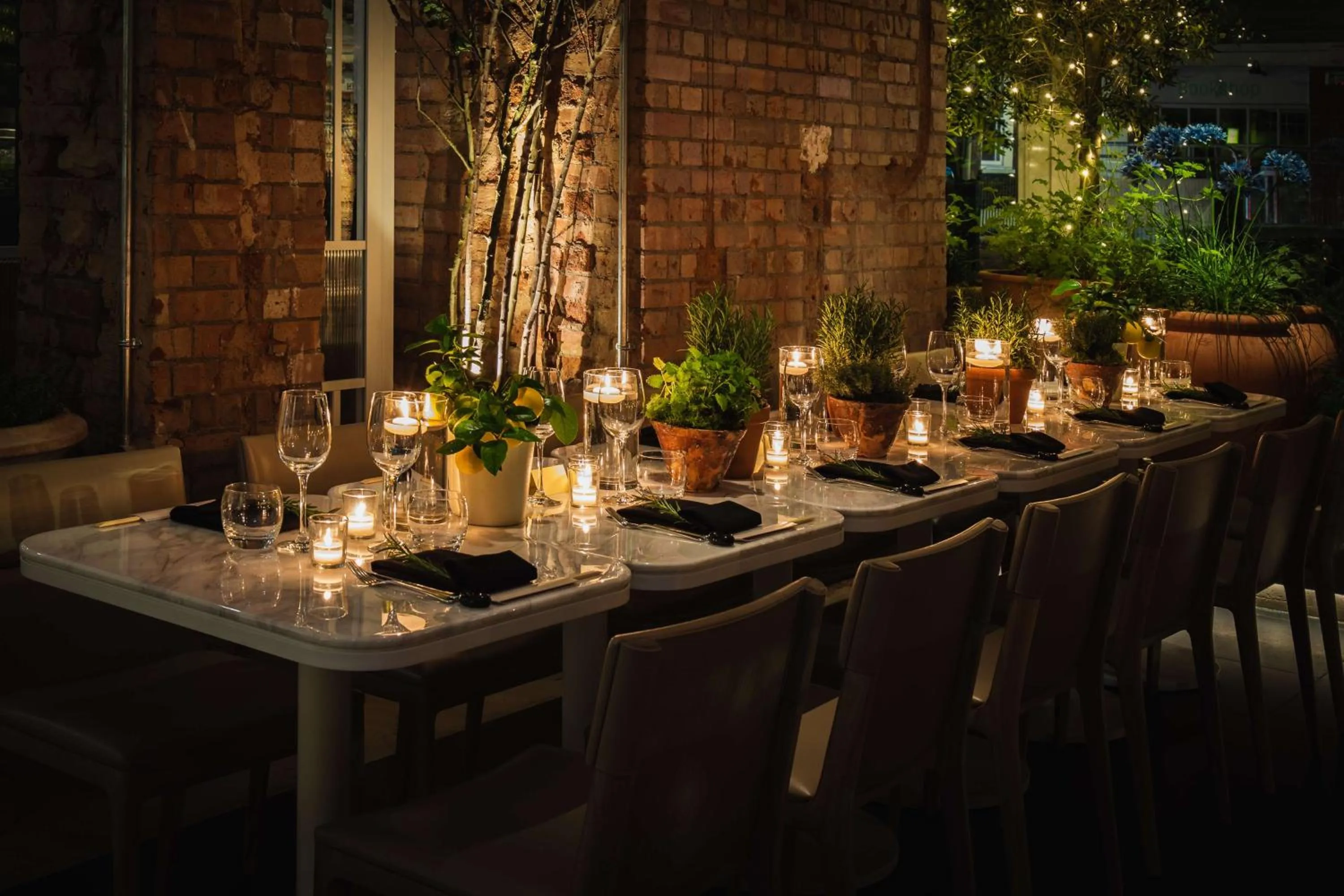 Restaurant/places to eat in Radisson Blu Hotel, London Bloomsbury