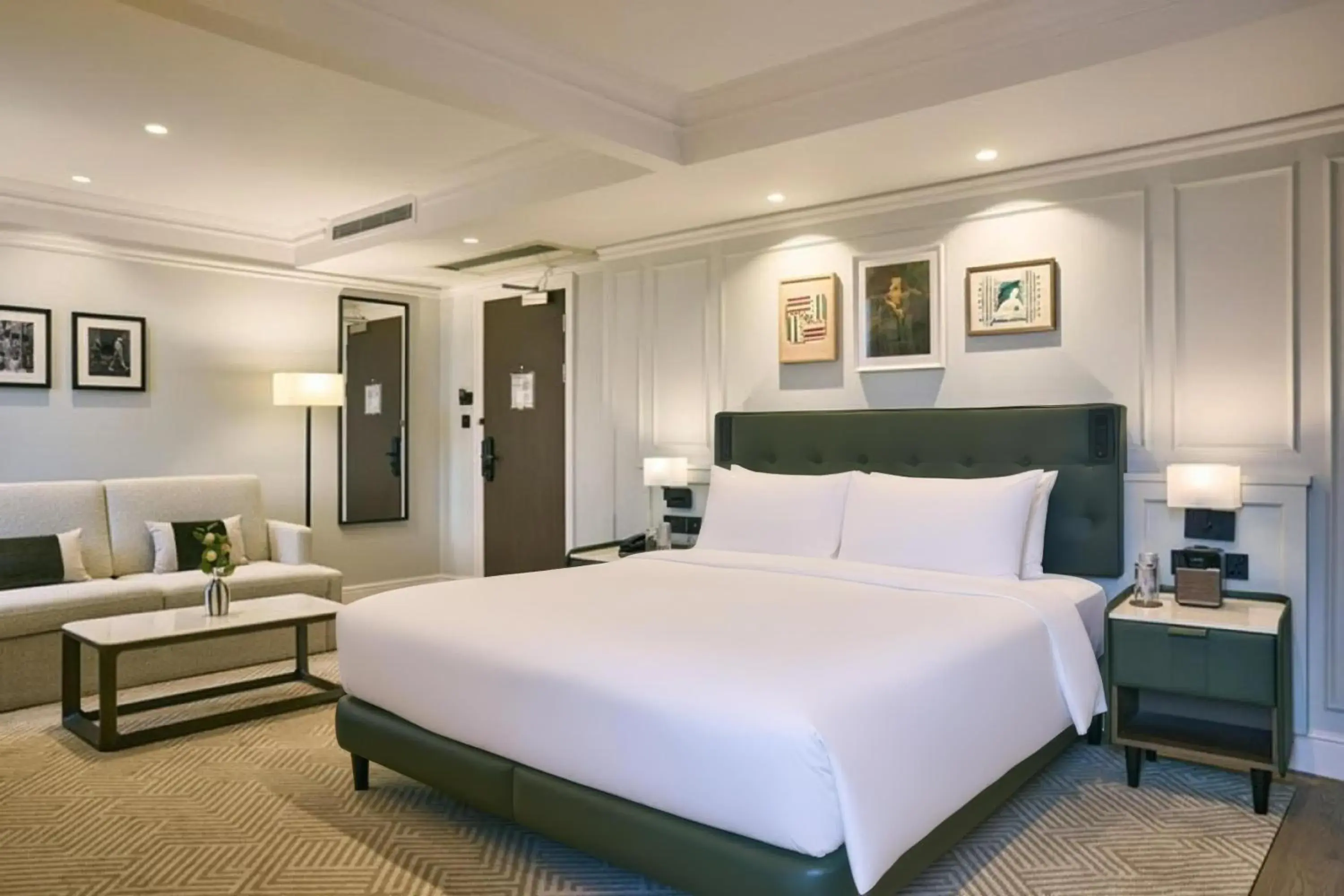 Photo of the whole room, Bed in Radisson Blu Hotel, London Bloomsbury Photo of the whole room, Bed in Radisson Blu Hotel, London Bloomsbury