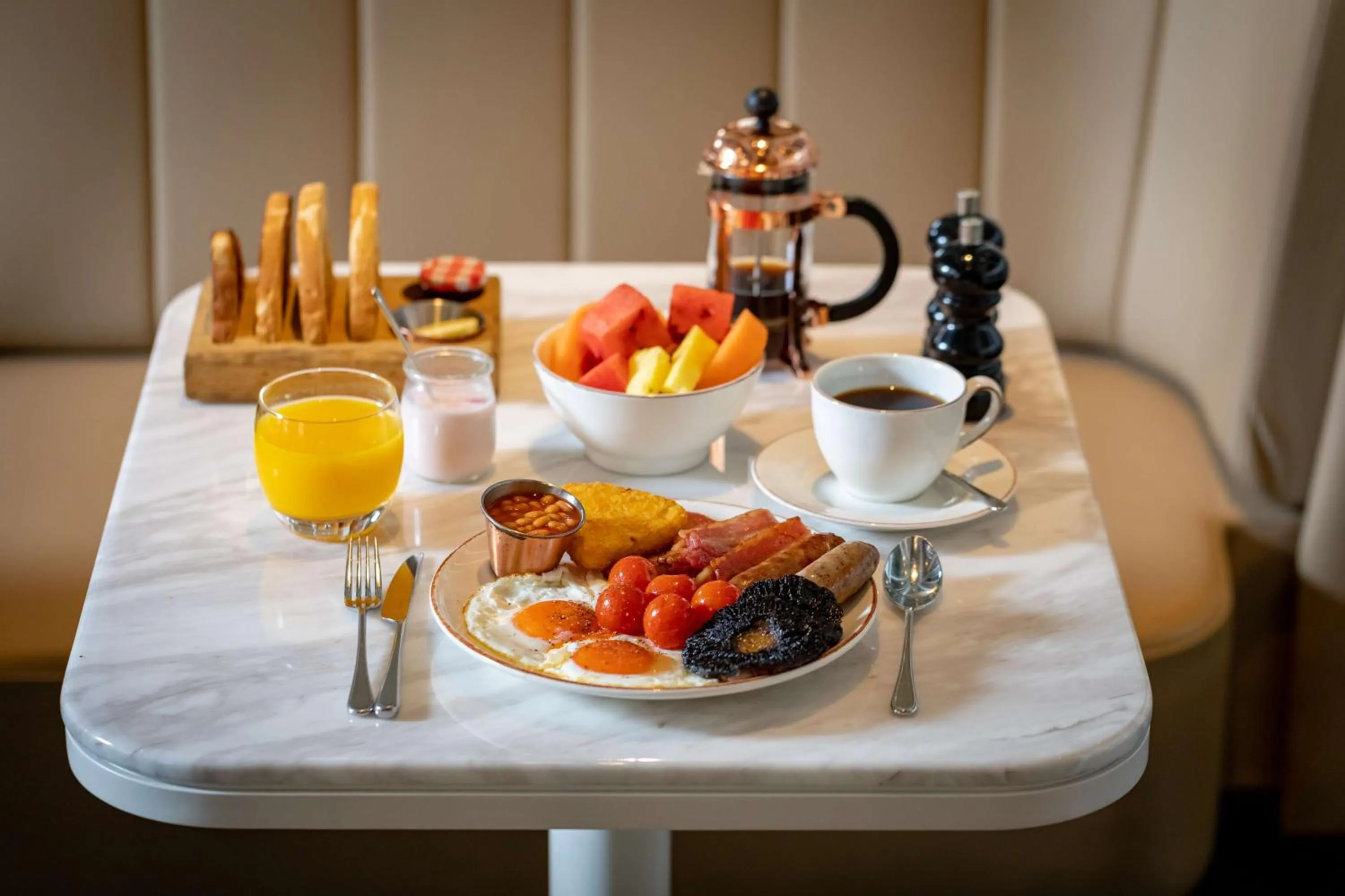Breakfast in Radisson Blu Hotel, London Bloomsbury