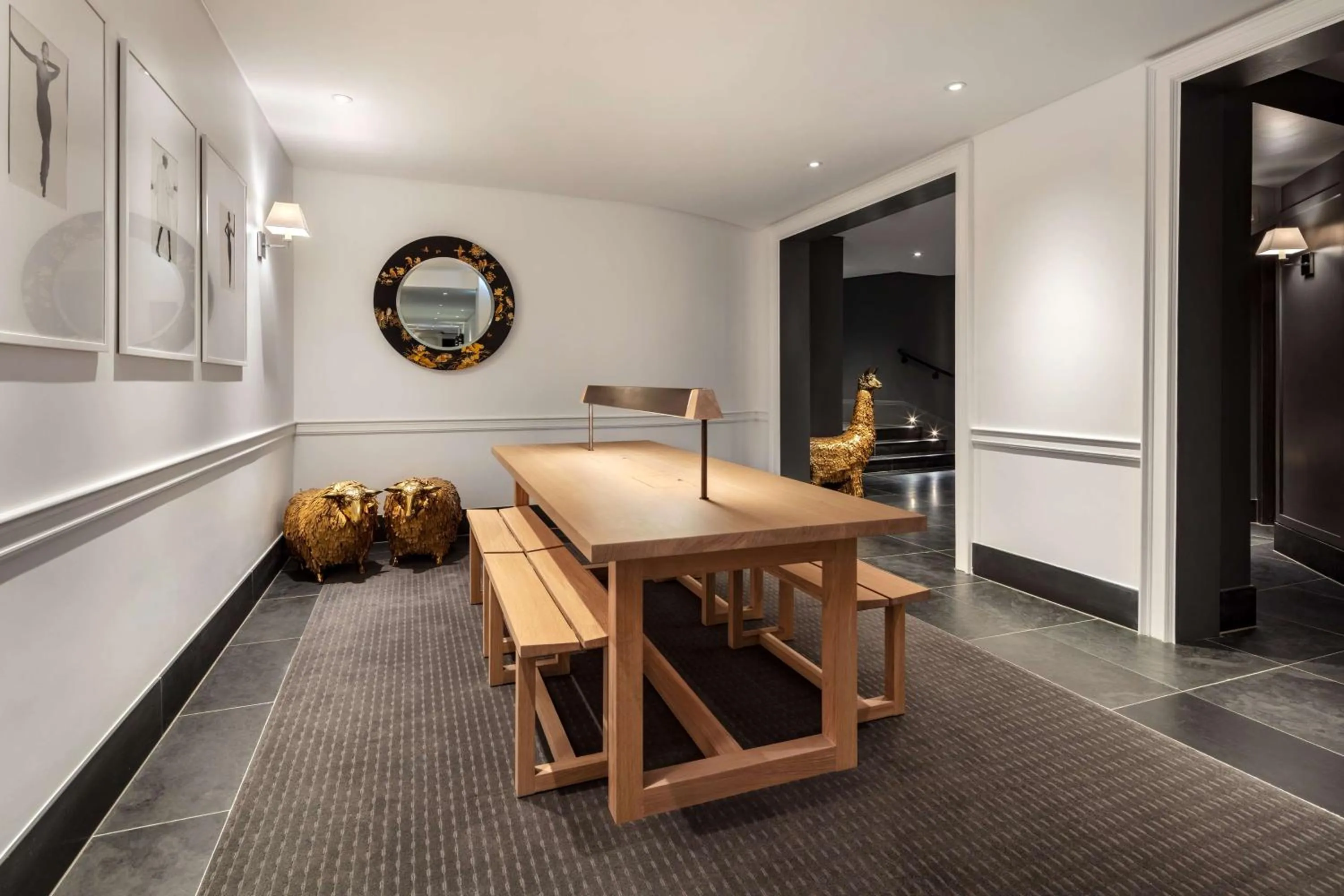 Meeting/conference room in Radisson Blu Hotel, London Bloomsbury