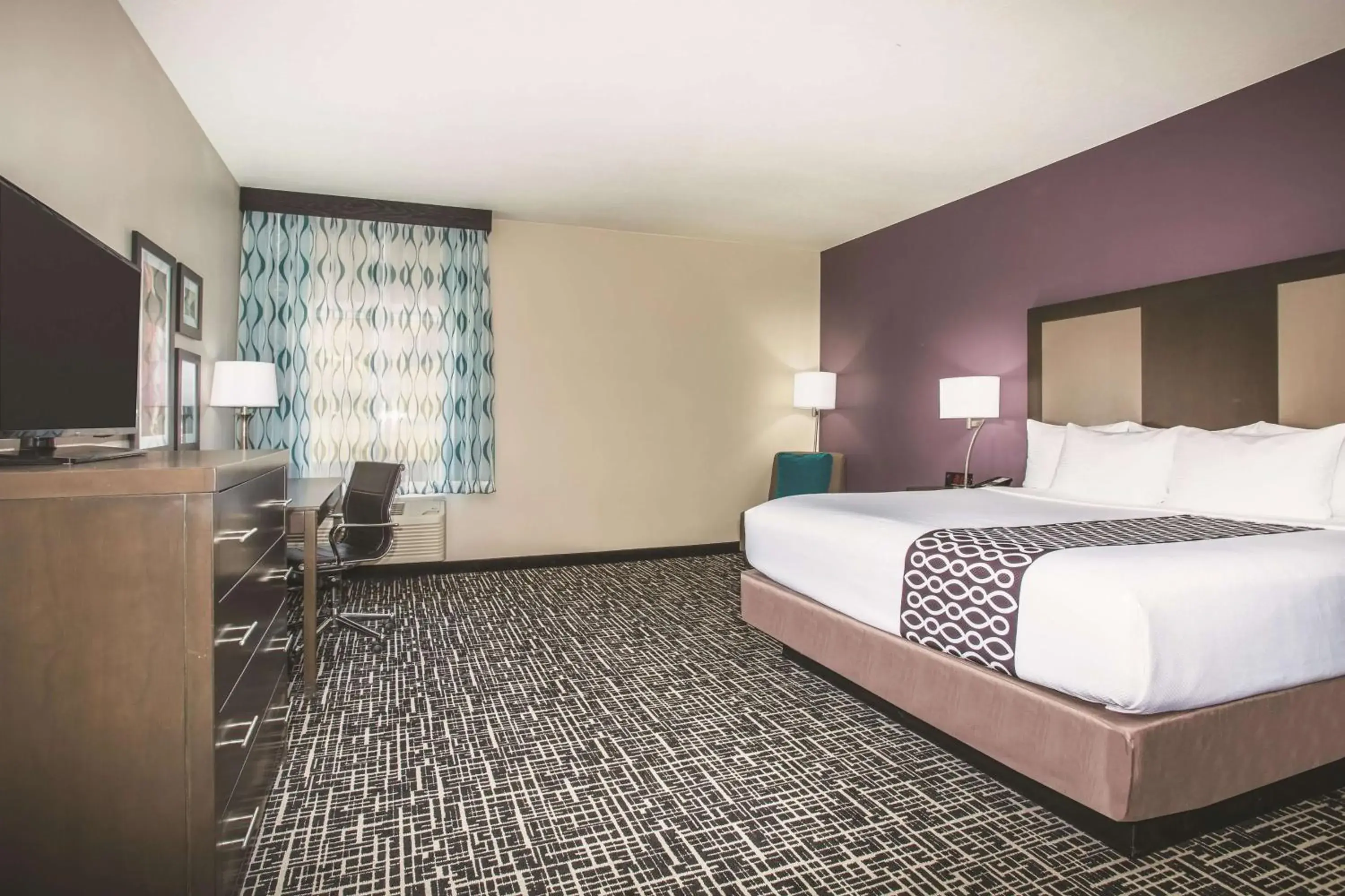 Photo of the whole room, Bed in La Quinta by Wyndham La Verkin - Gateway to Zion Photo of the whole room, Bed in La Quinta by Wyndham La Verkin - Gateway to Zion