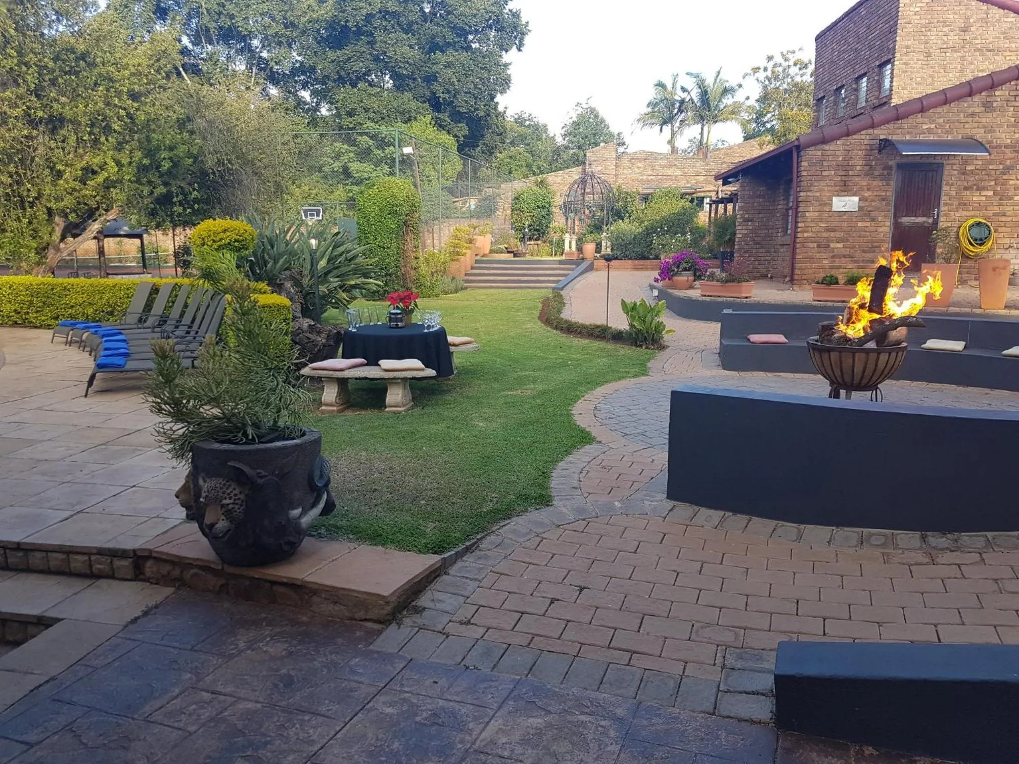 BBQ facilities in Cornerstone Guest Lodge