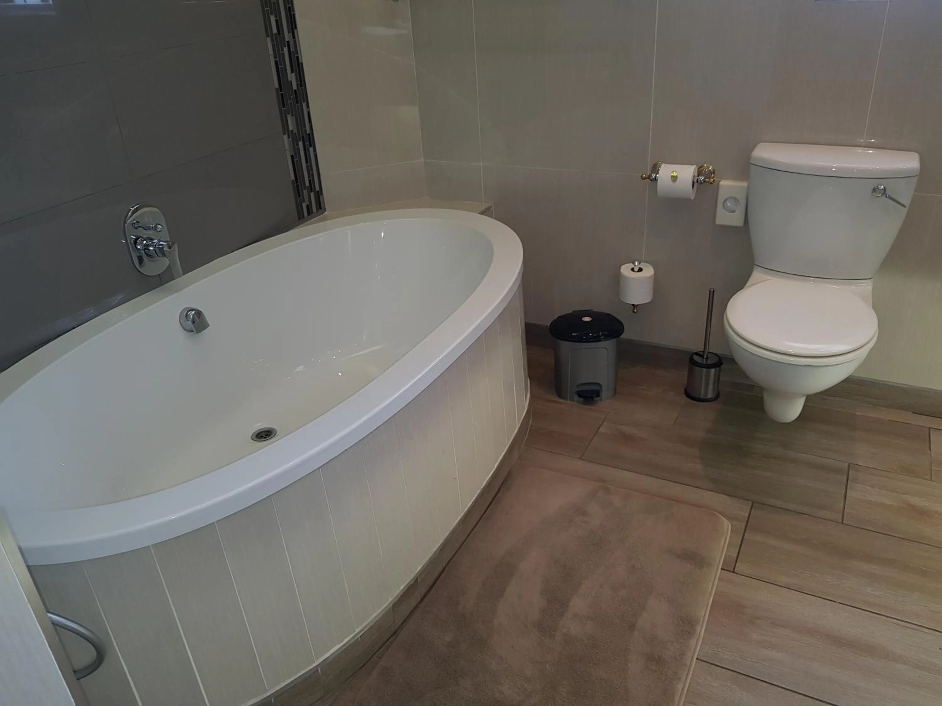 Bathroom in Cornerstone Guest Lodge