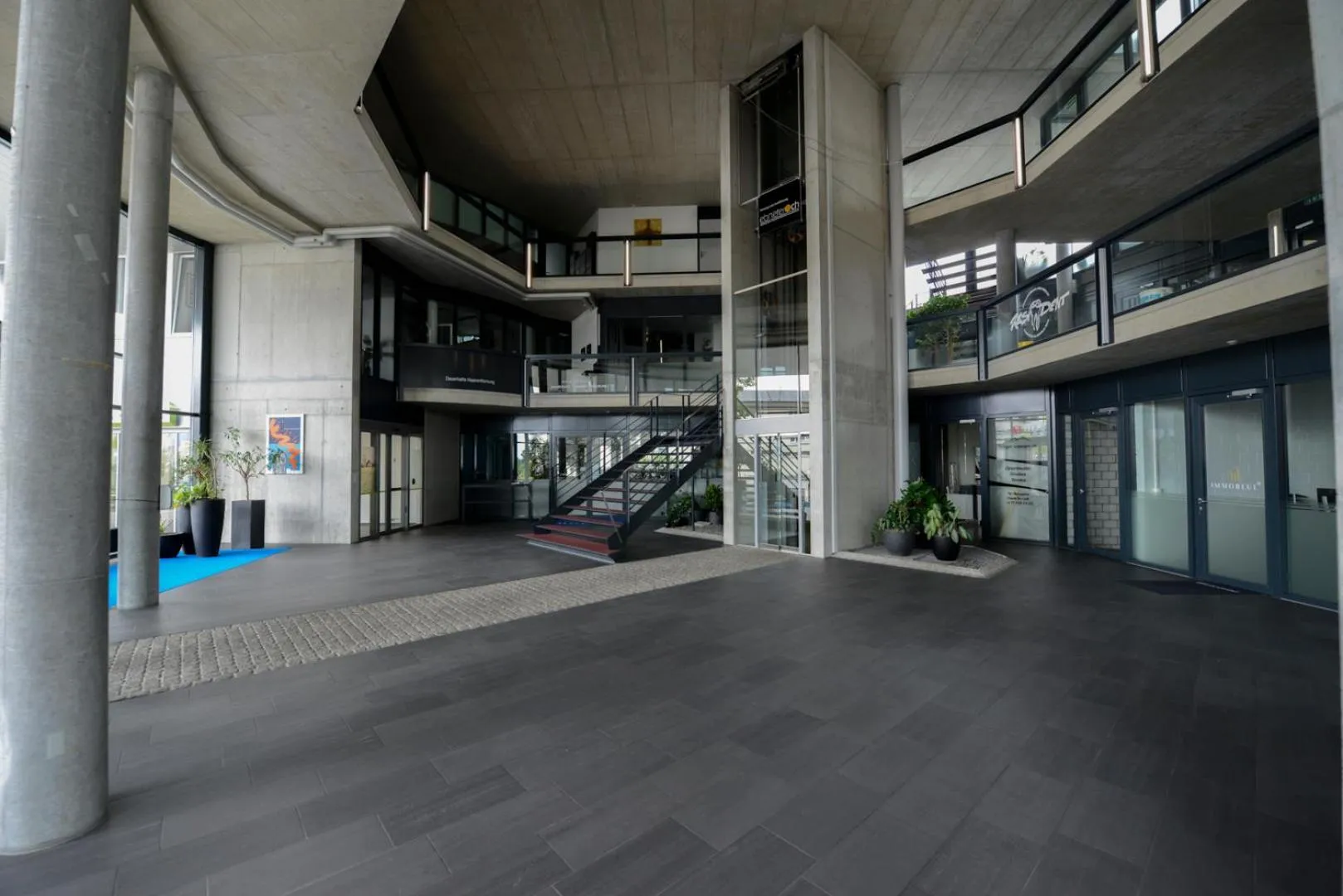 Property building in Berger Zentrum