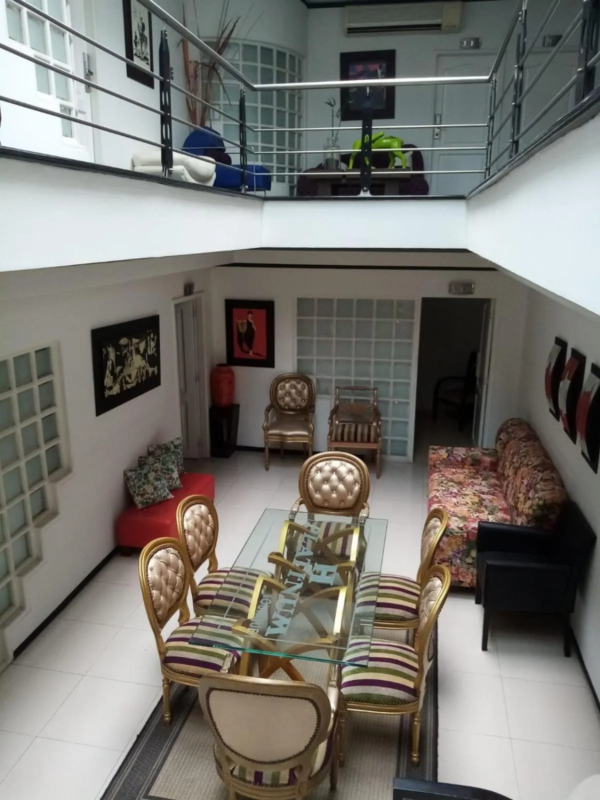 Dining area in Hotel Platinum Boutique