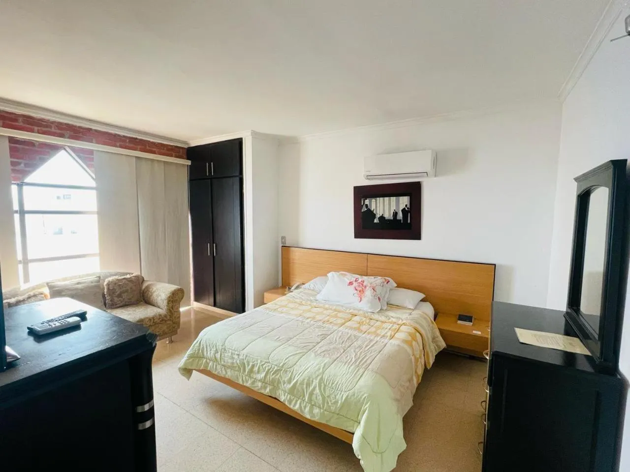 TV and multimedia, Bed in Hotel Platinum Boutique