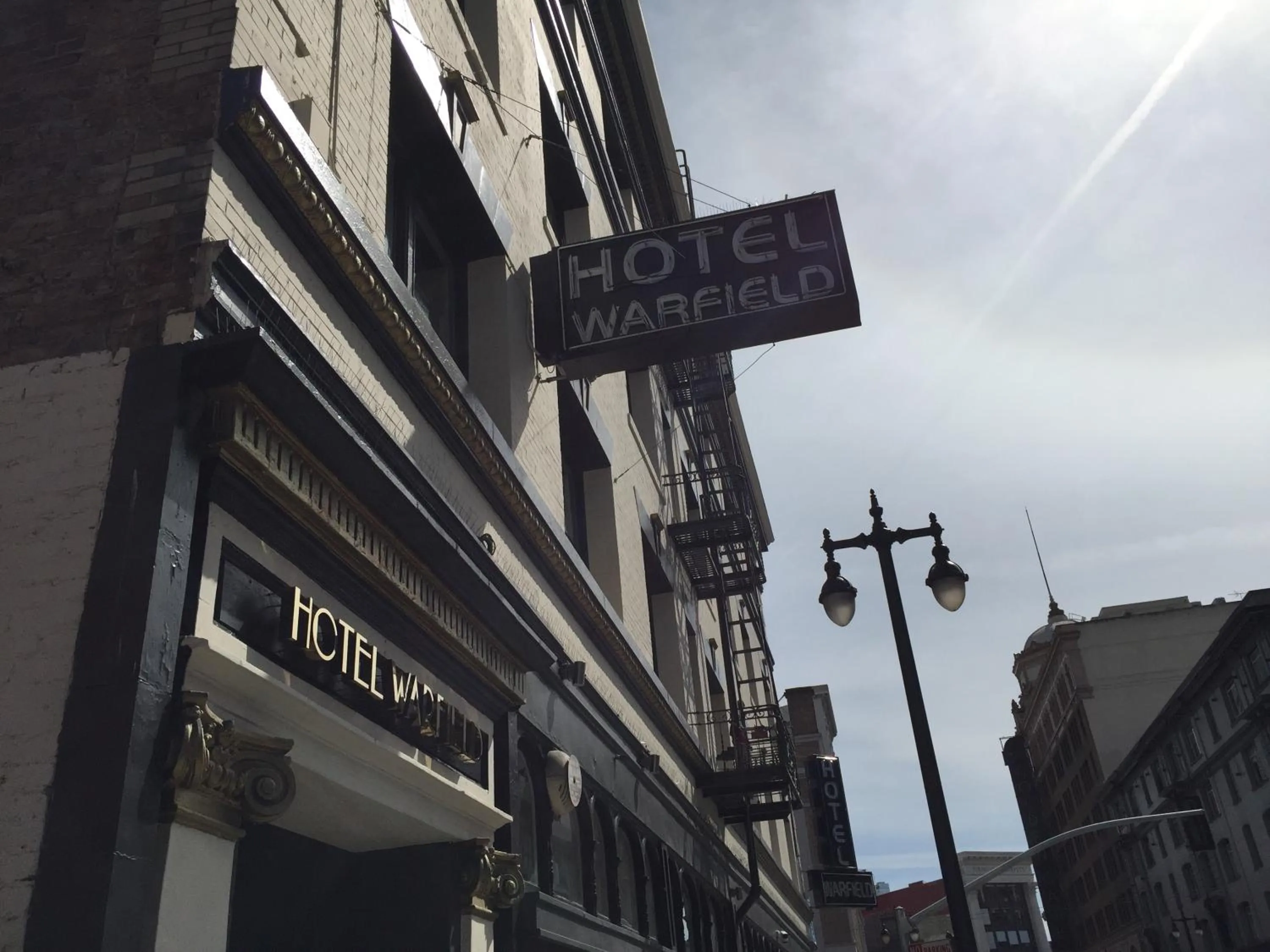Facade/entrance in Warfield Hotel