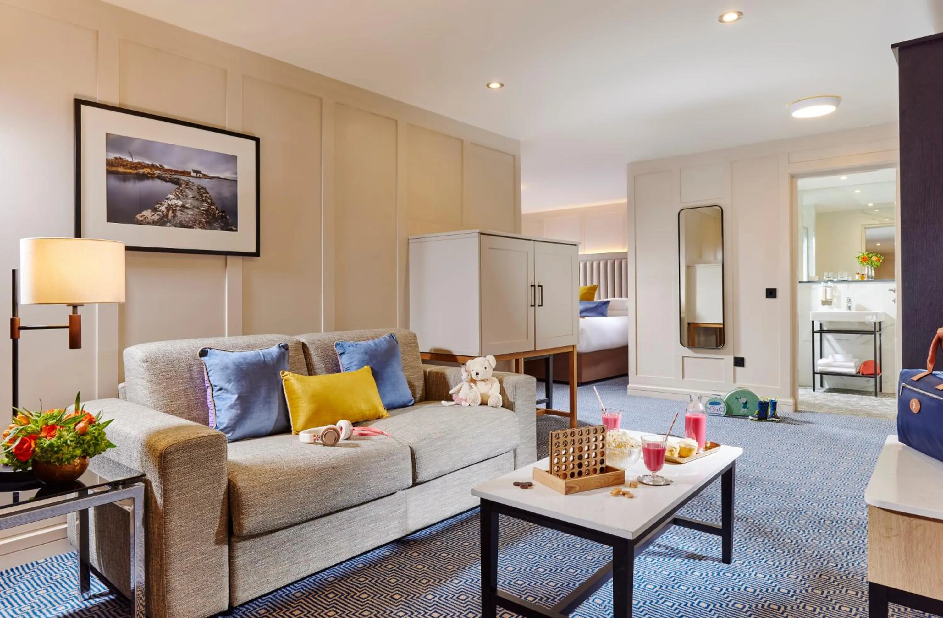 Living room in Westport Coast Hotel