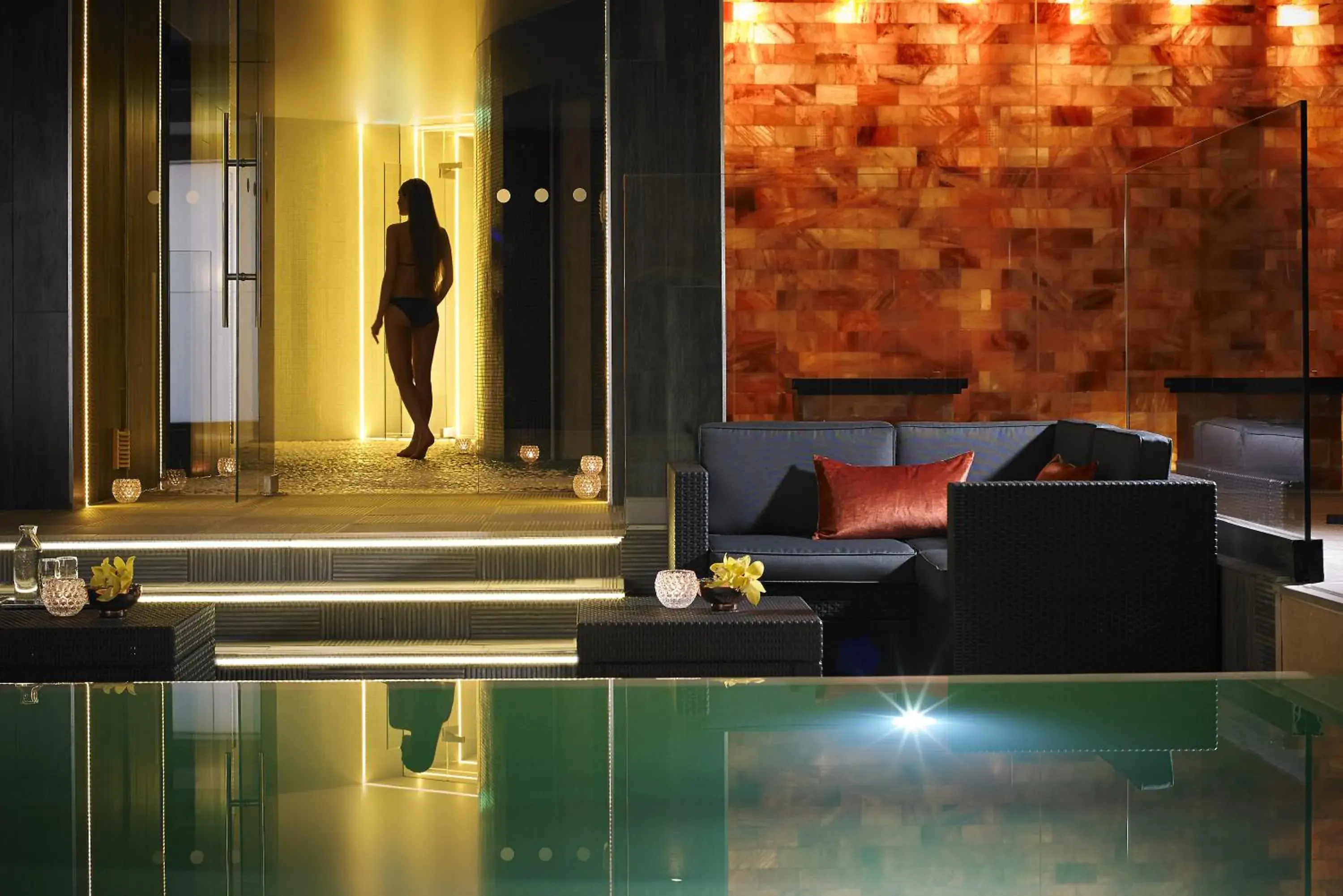 Swimming pool in Westport Coast Hotel Swimming pool in Westport Coast Hotel