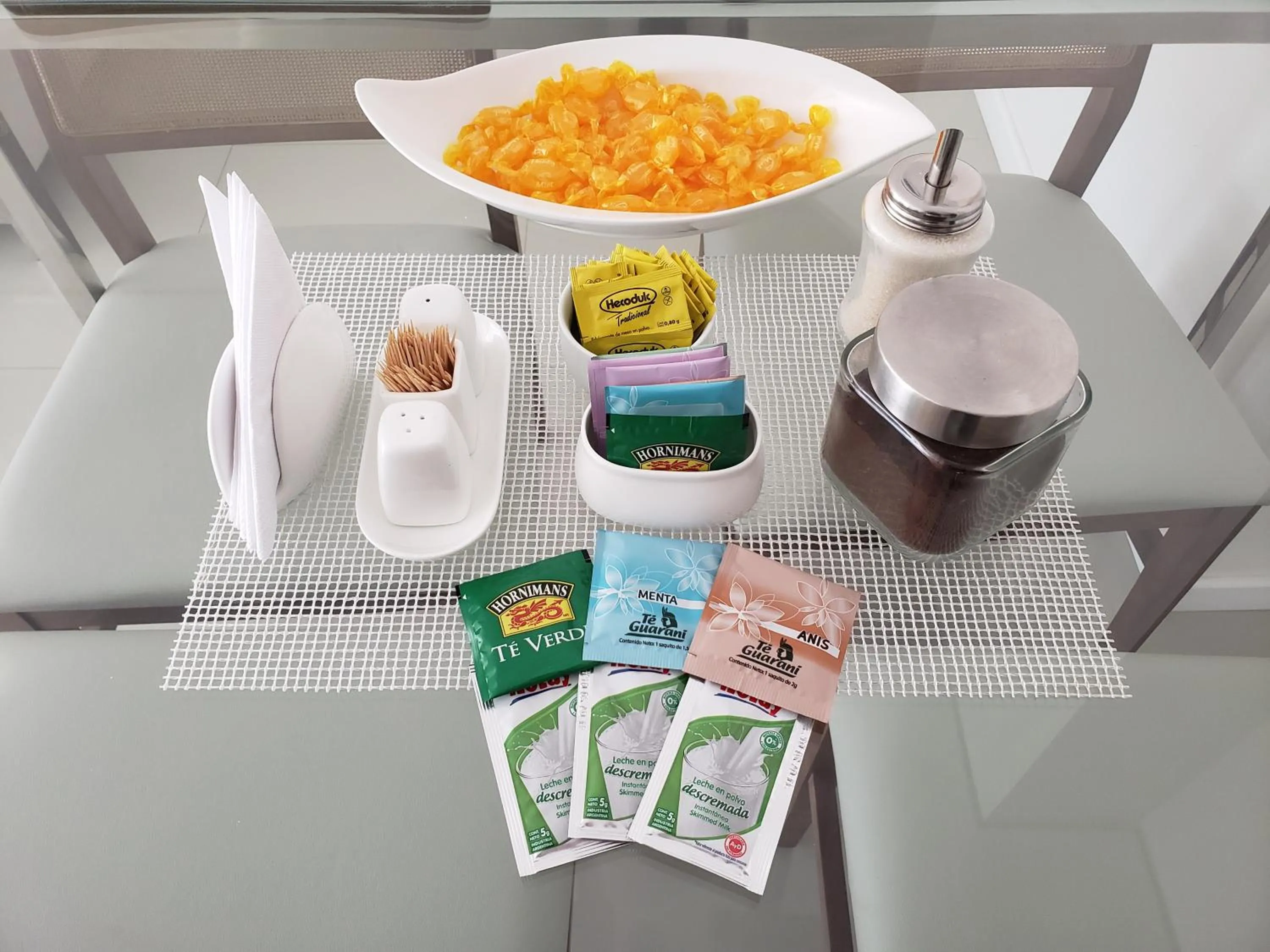 Coffee/tea facilities in START Villa Morra Rent Apartments