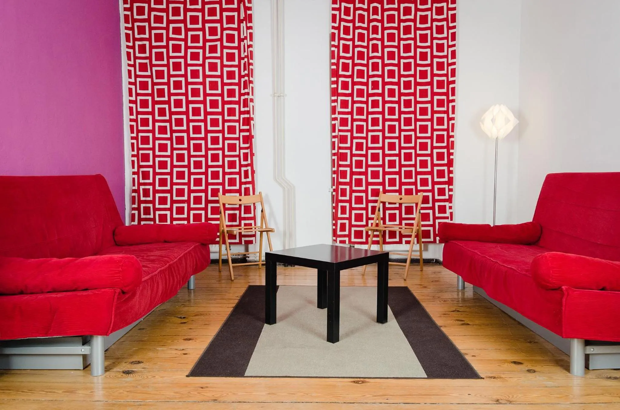 Seating area in Lette'm Sleep Berlin