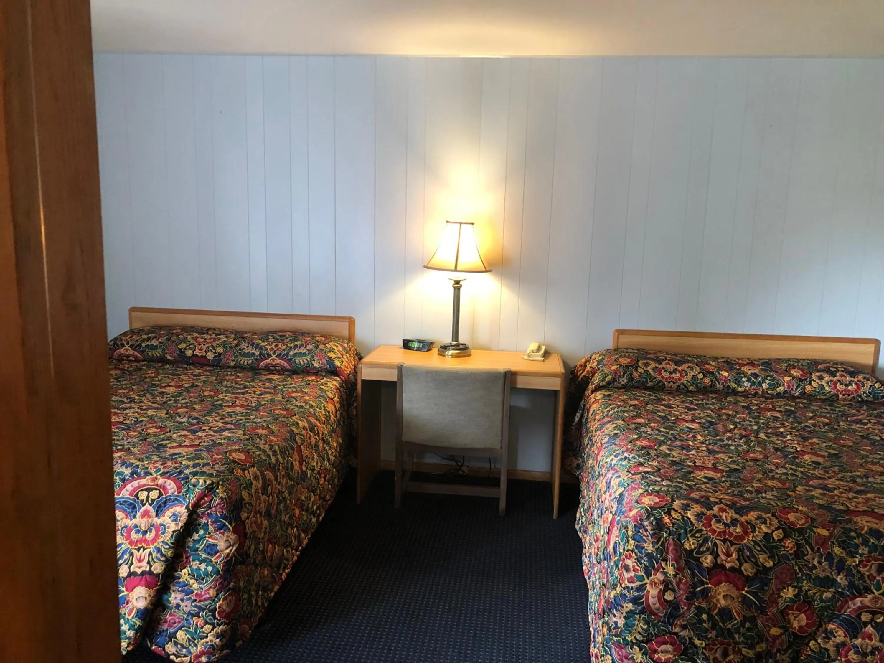 Parkway Motel