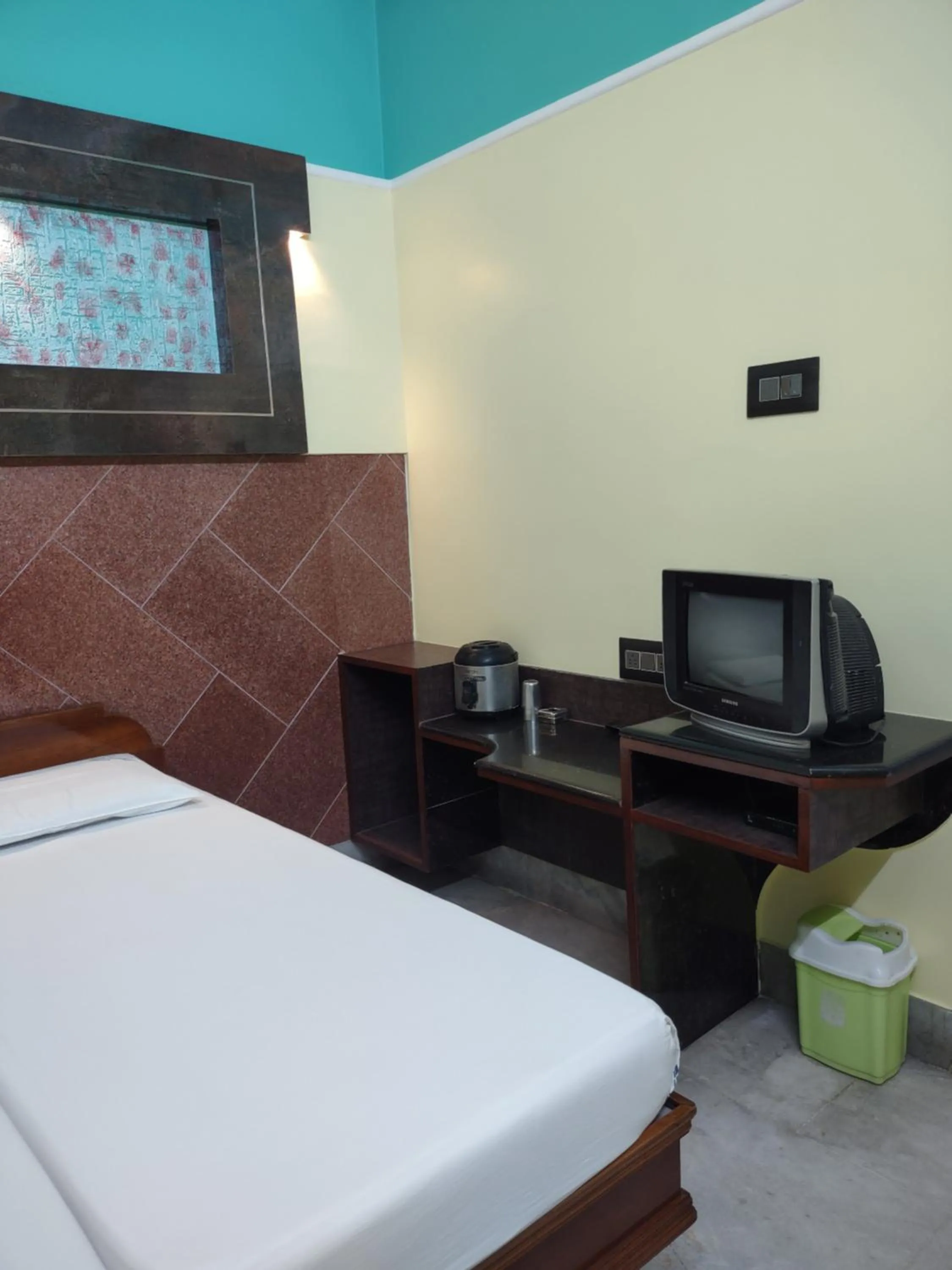 Krishna Lodge