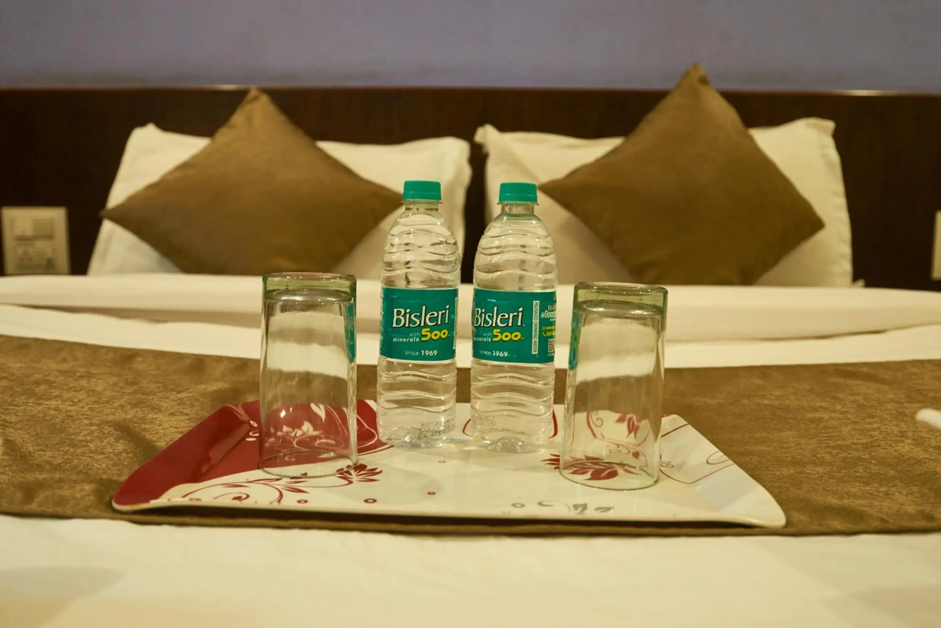 Drinks, Bed in Hotel Pride Inn Shirdi Drinks, Bed in Hotel Pride Inn Shirdi