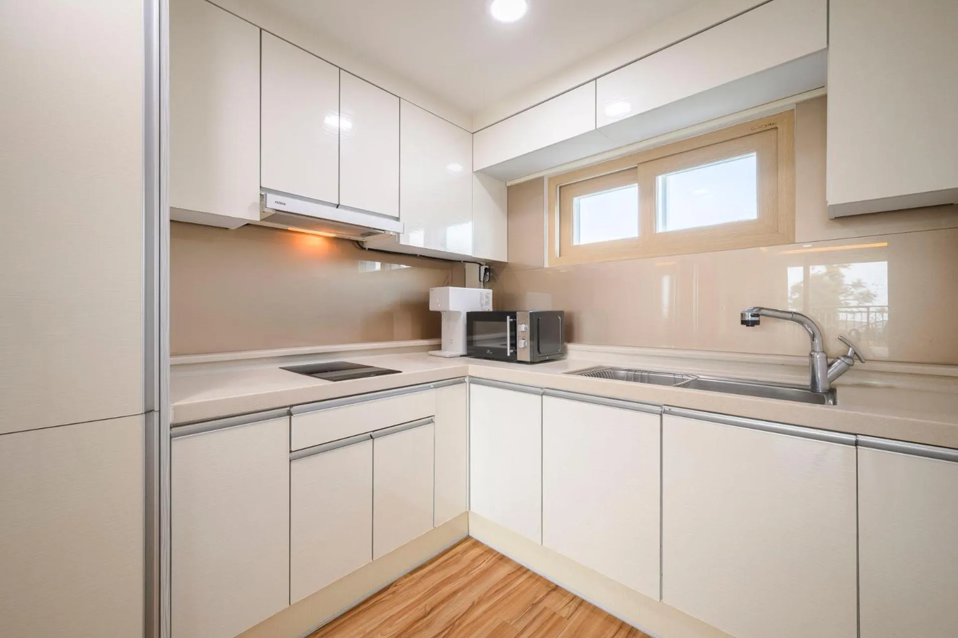 Kitchen or kitchenette in Jeju M Resort