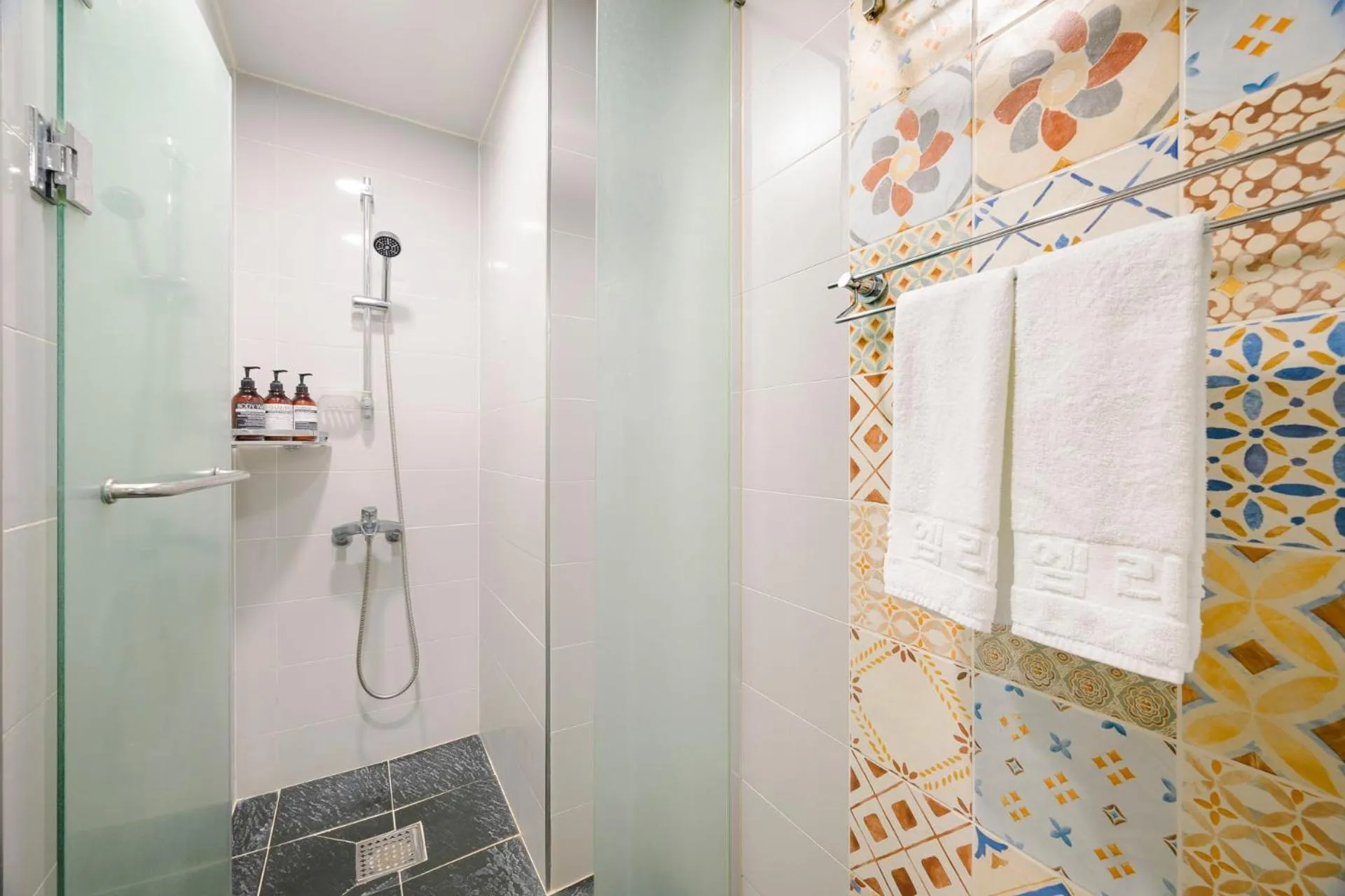 Shower in Jeju M Resort