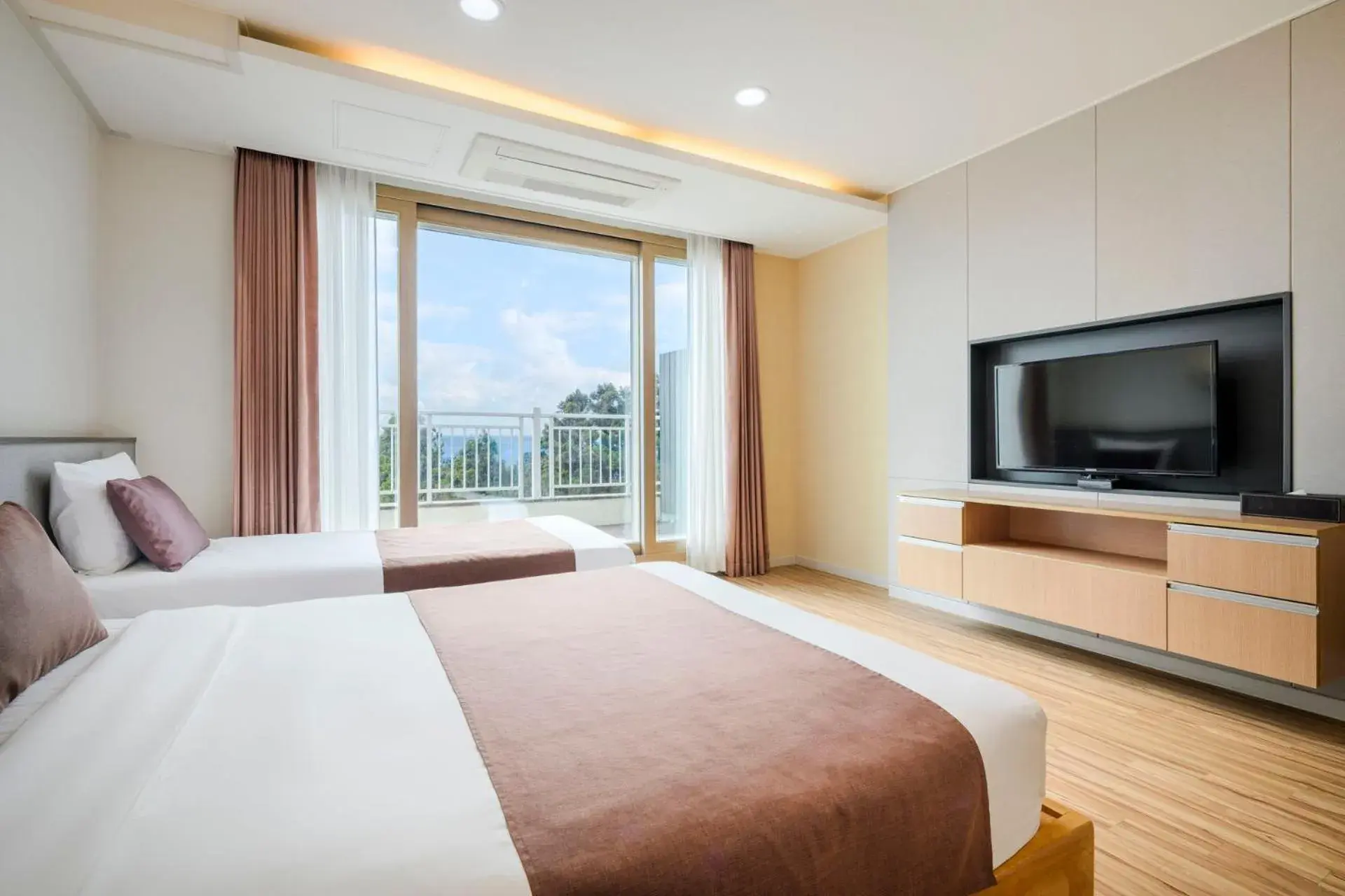 Bed in Jeju M Resort Bed in Jeju M Resort
