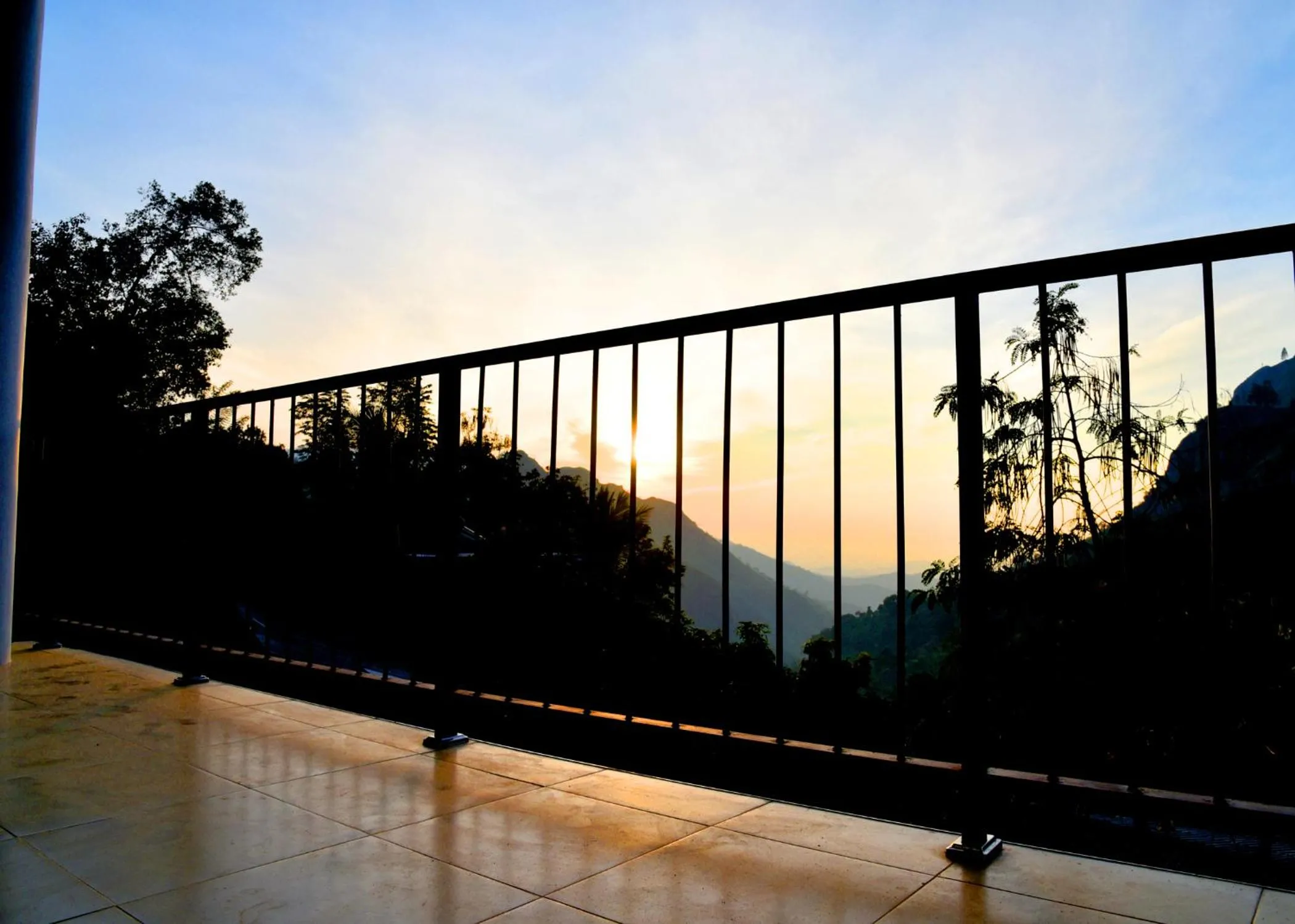 Double Room with Ella Rock View - single occupancy in Super View Home Stay