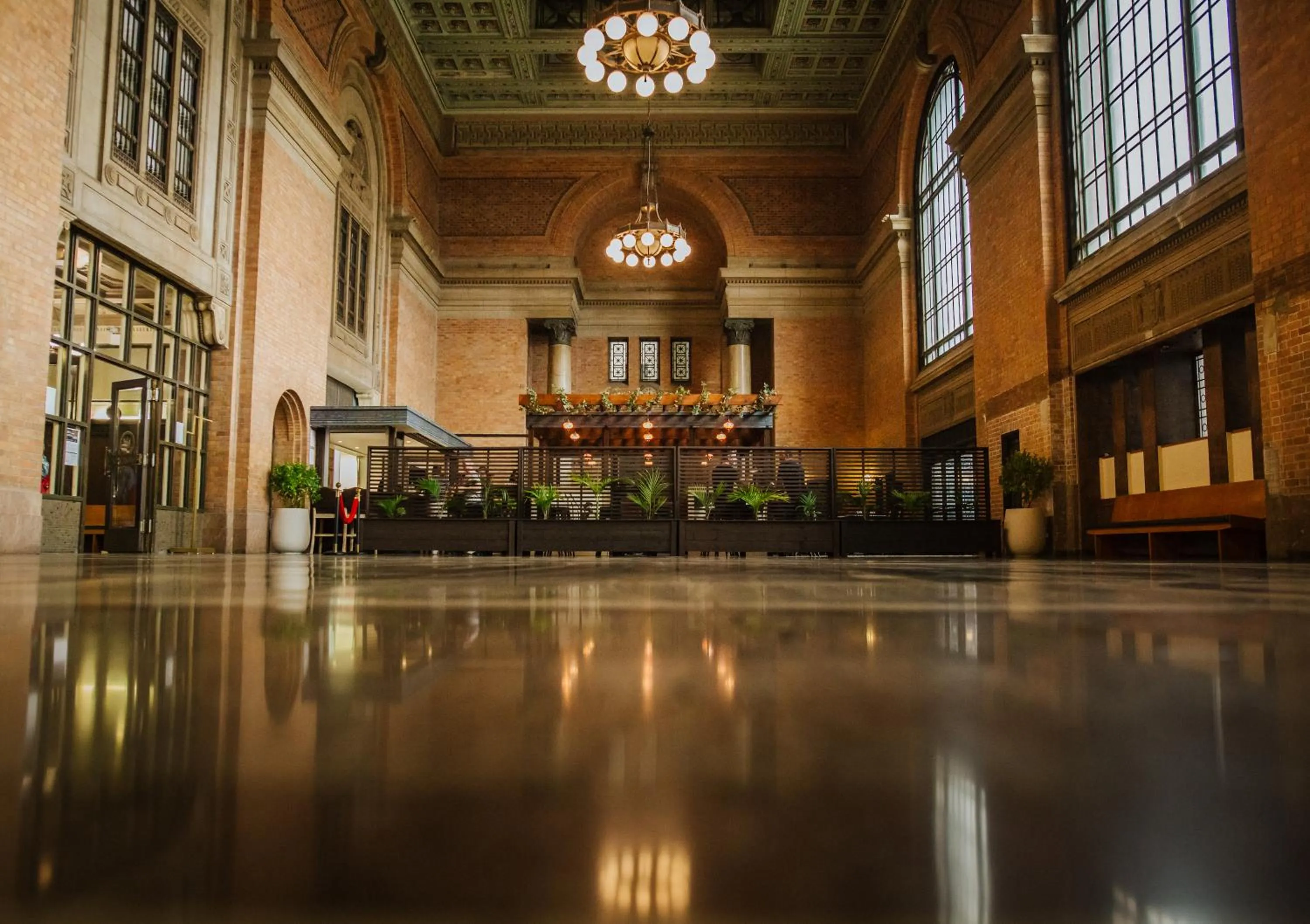 Restaurant/places to eat in Grand Central Serviced Apartments