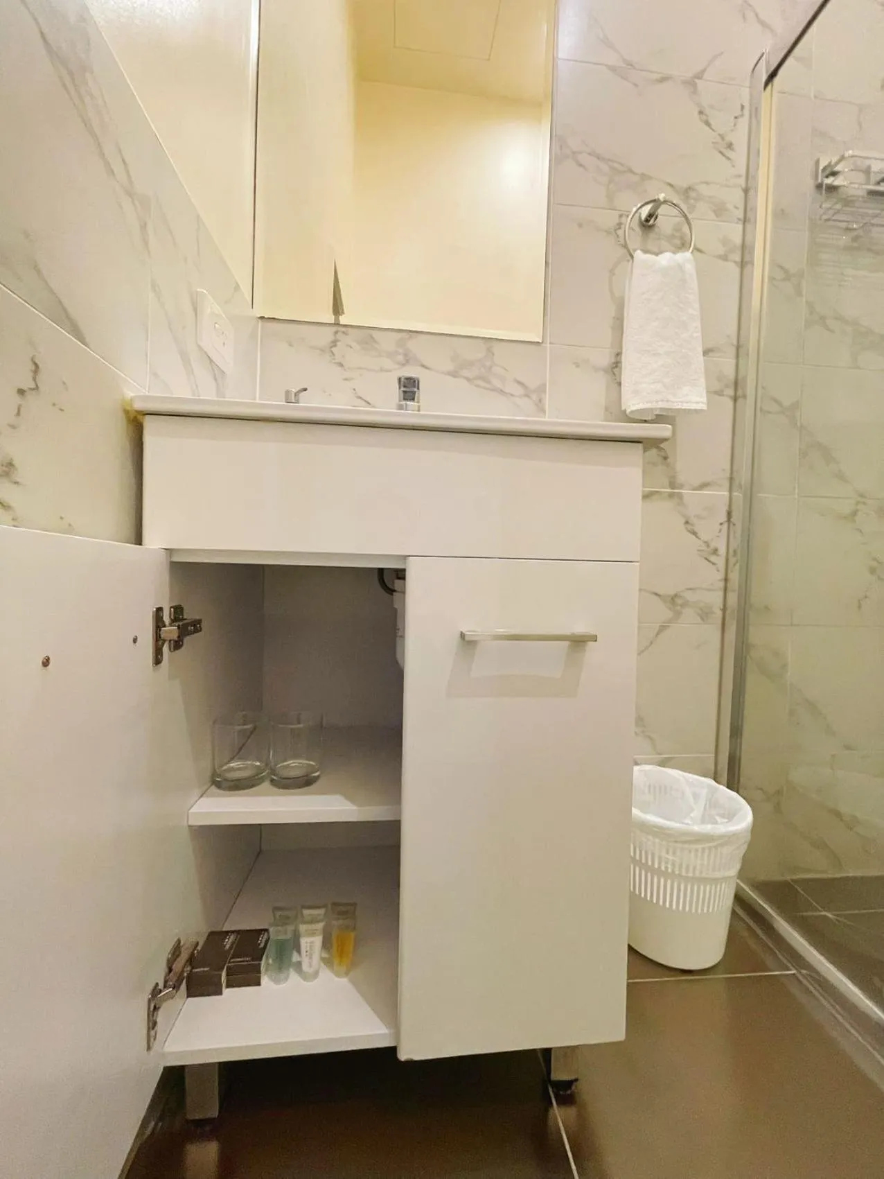 Bathroom in Grand Central Serviced Apartments