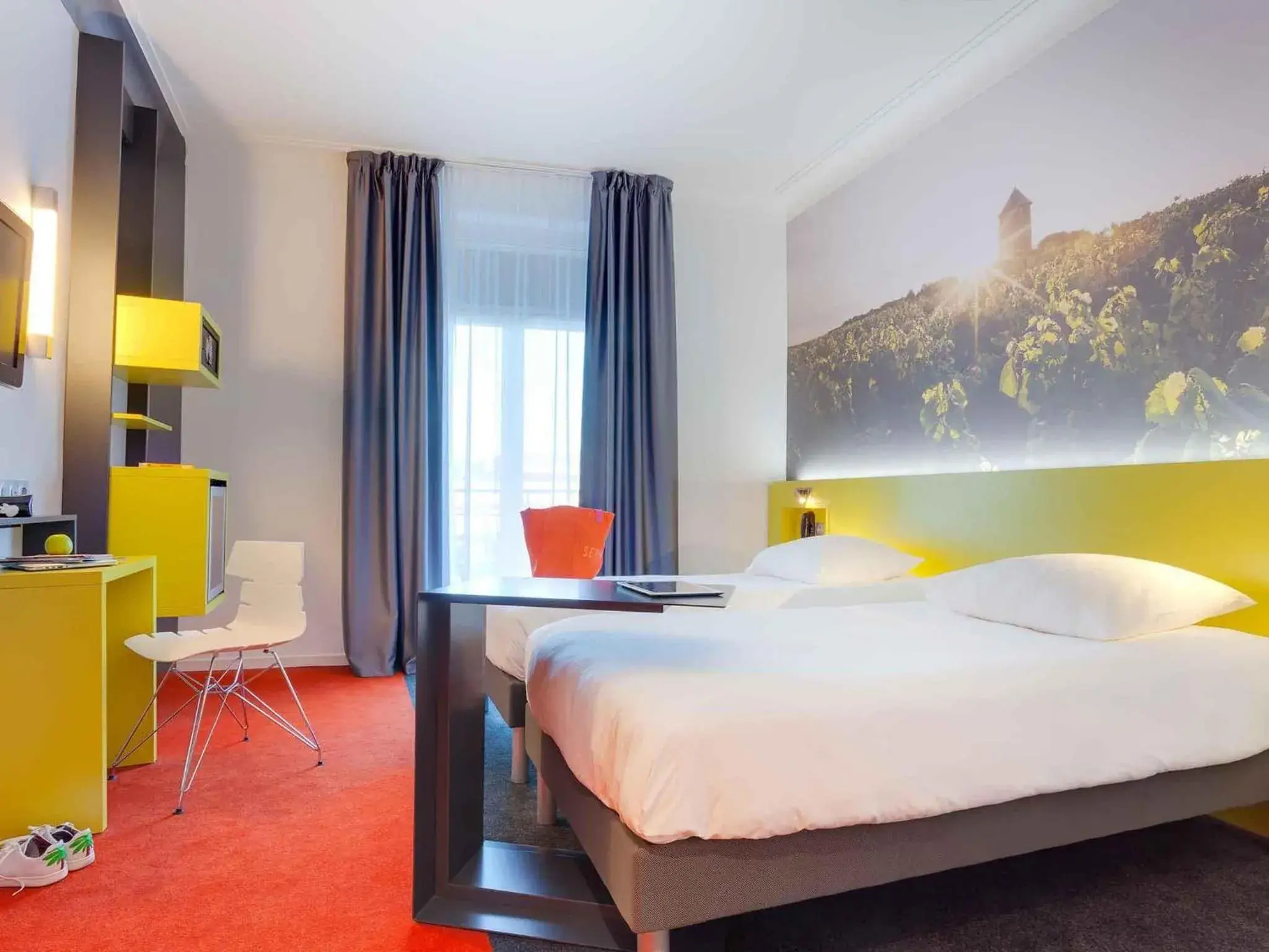 Bedroom, Bed in ibis Styles Nantes Centre Gare Bedroom, Bed in ibis Styles Nantes Centre Gare