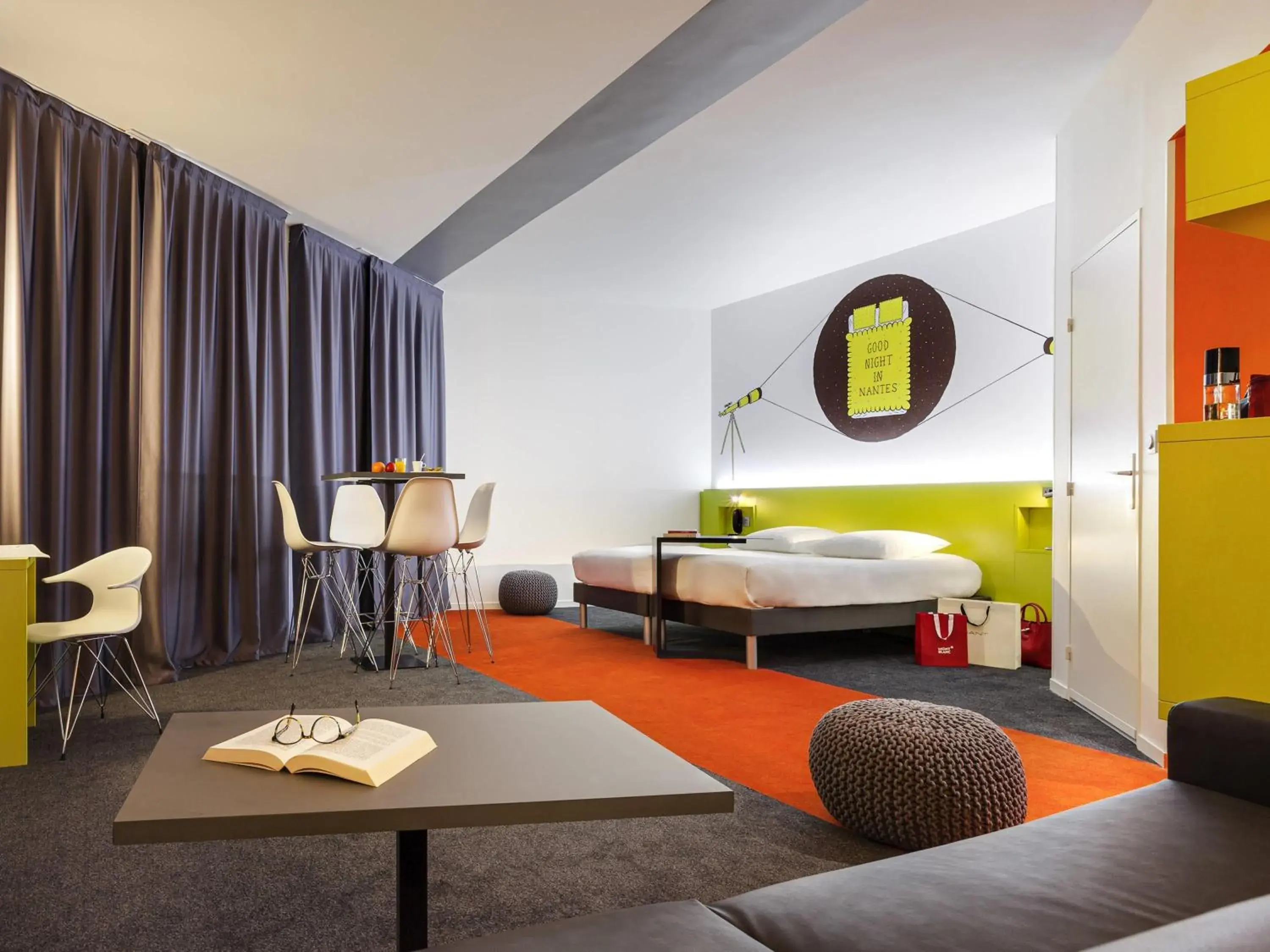 Bedroom, Bed in ibis Styles Nantes Centre Gare Bedroom, Bed in ibis Styles Nantes Centre Gare