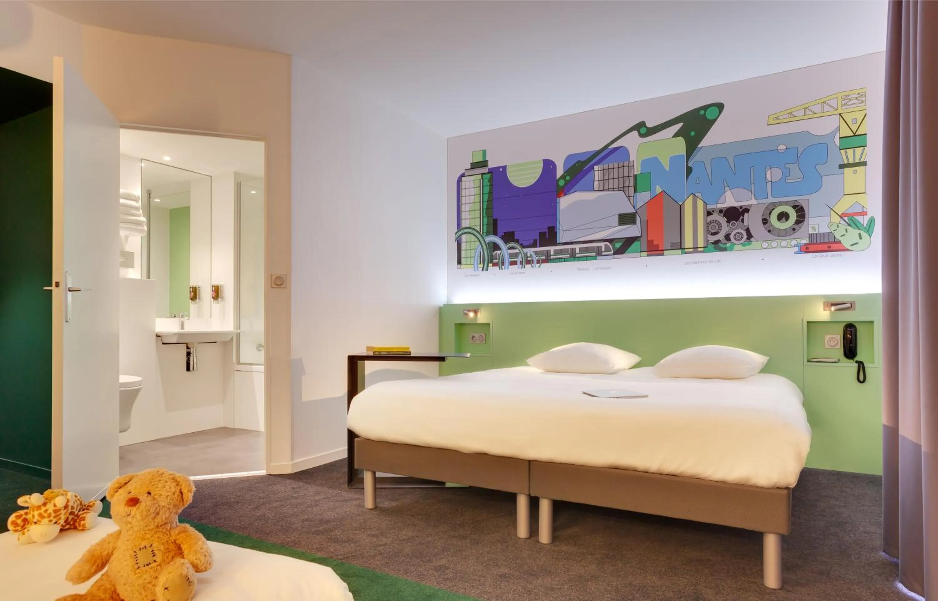 Bed in ibis Styles Nantes Centre Gare