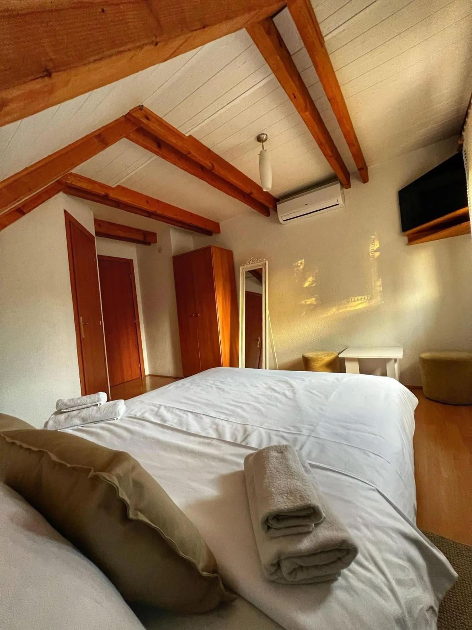 Bed in Villa Lykos Plitvice