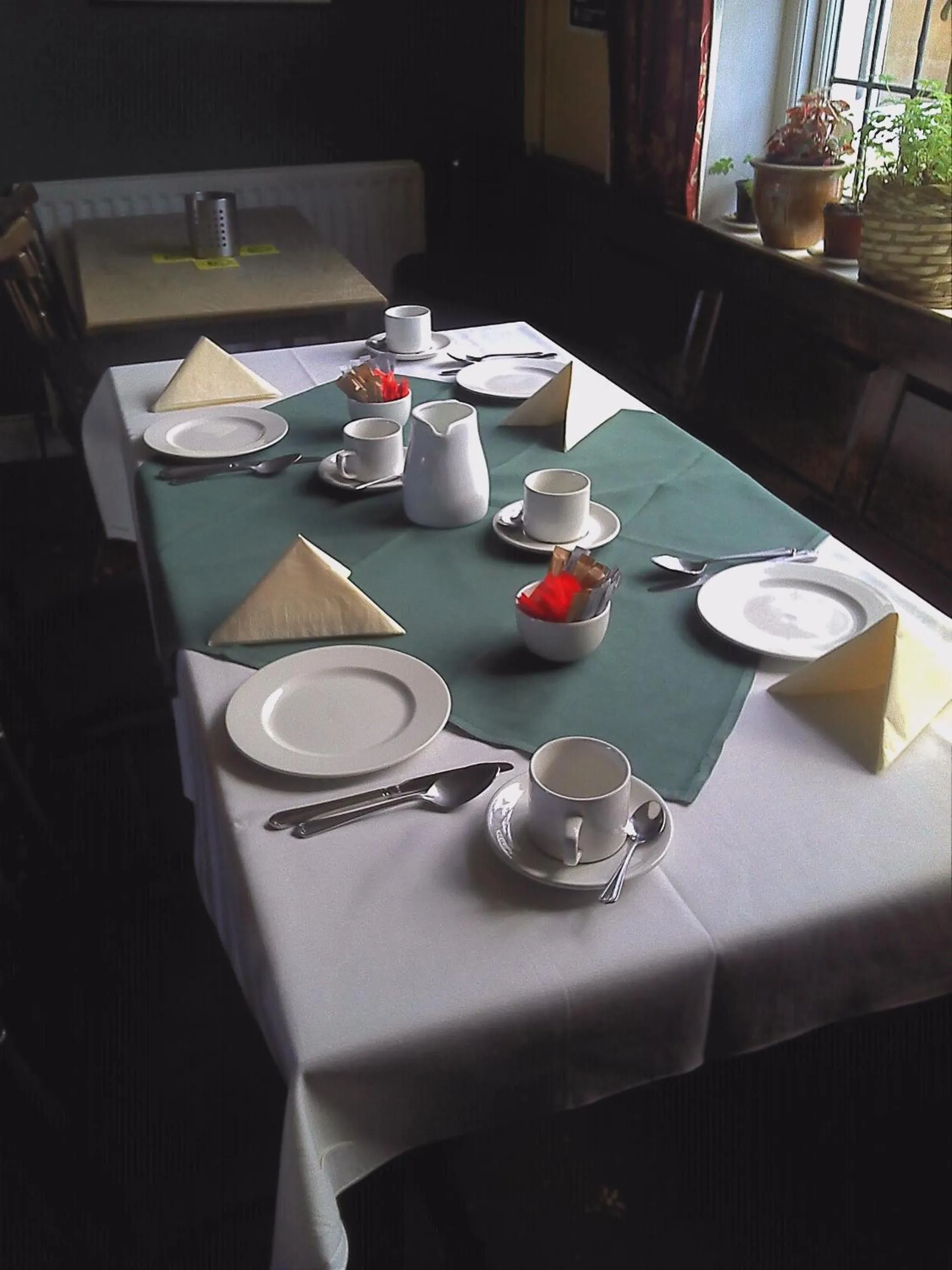 Restaurant/places to eat in Cumberland Inn