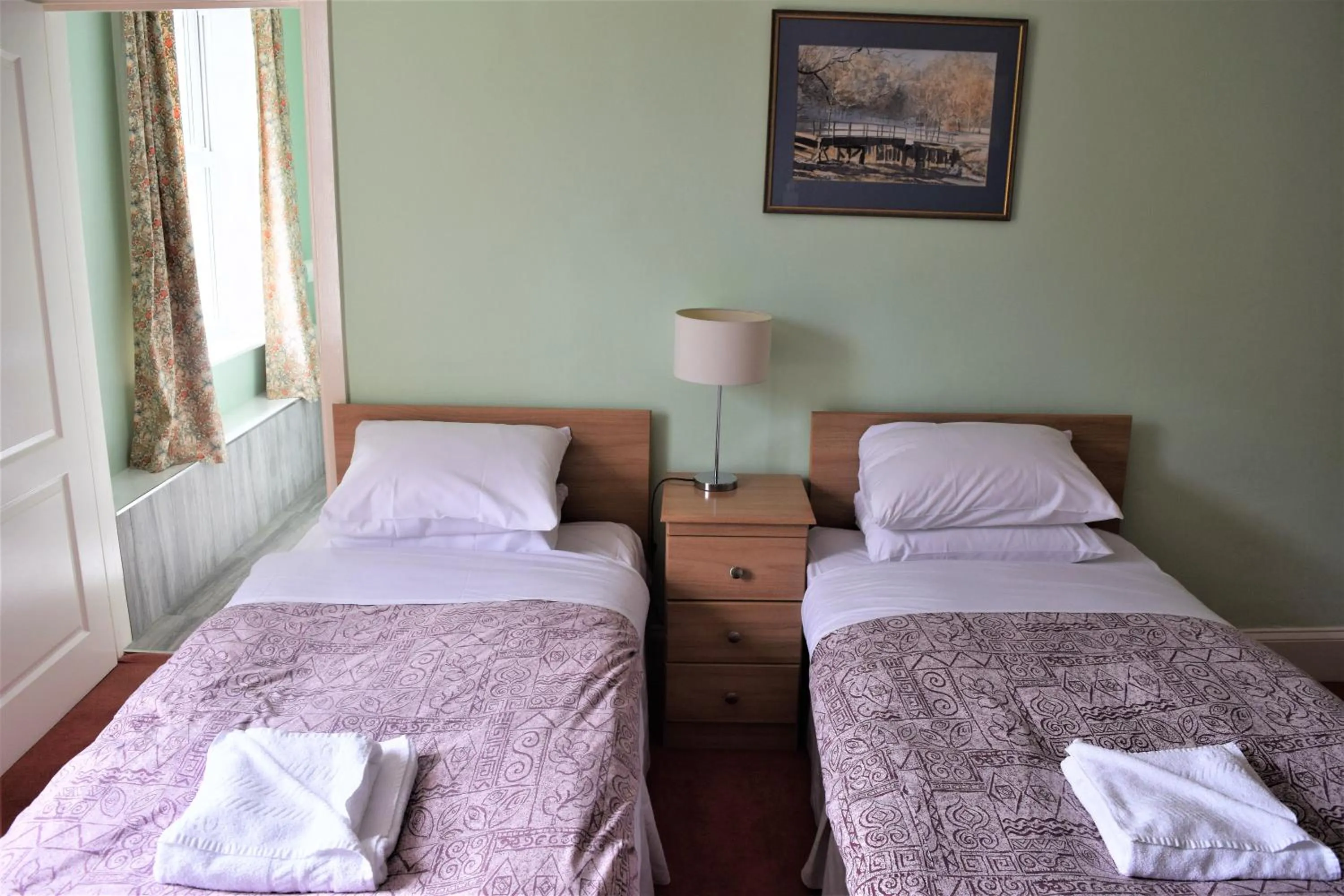 Bedroom, Bed in Cumberland Inn