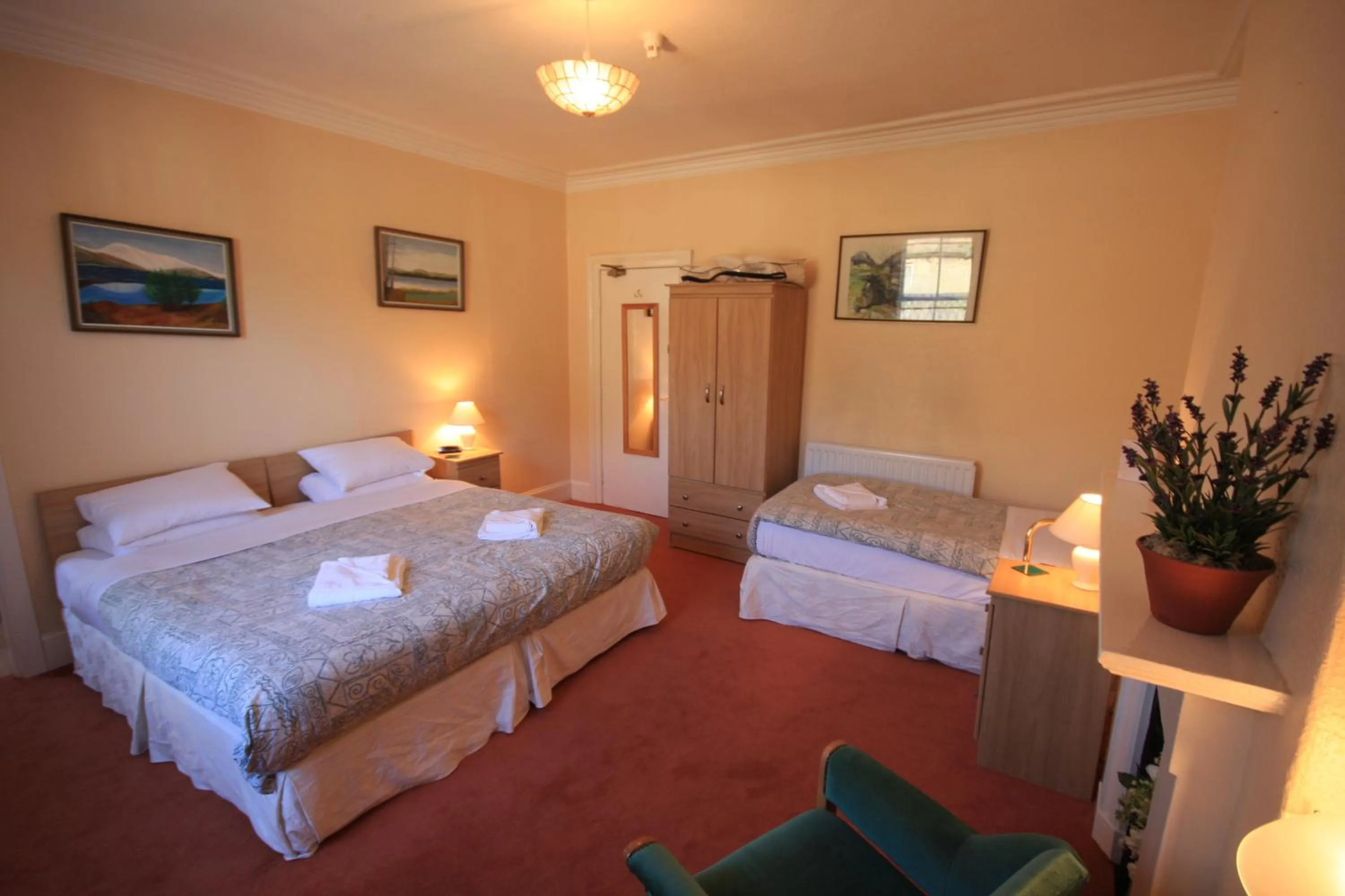 Bedroom, Bed in Cumberland Inn