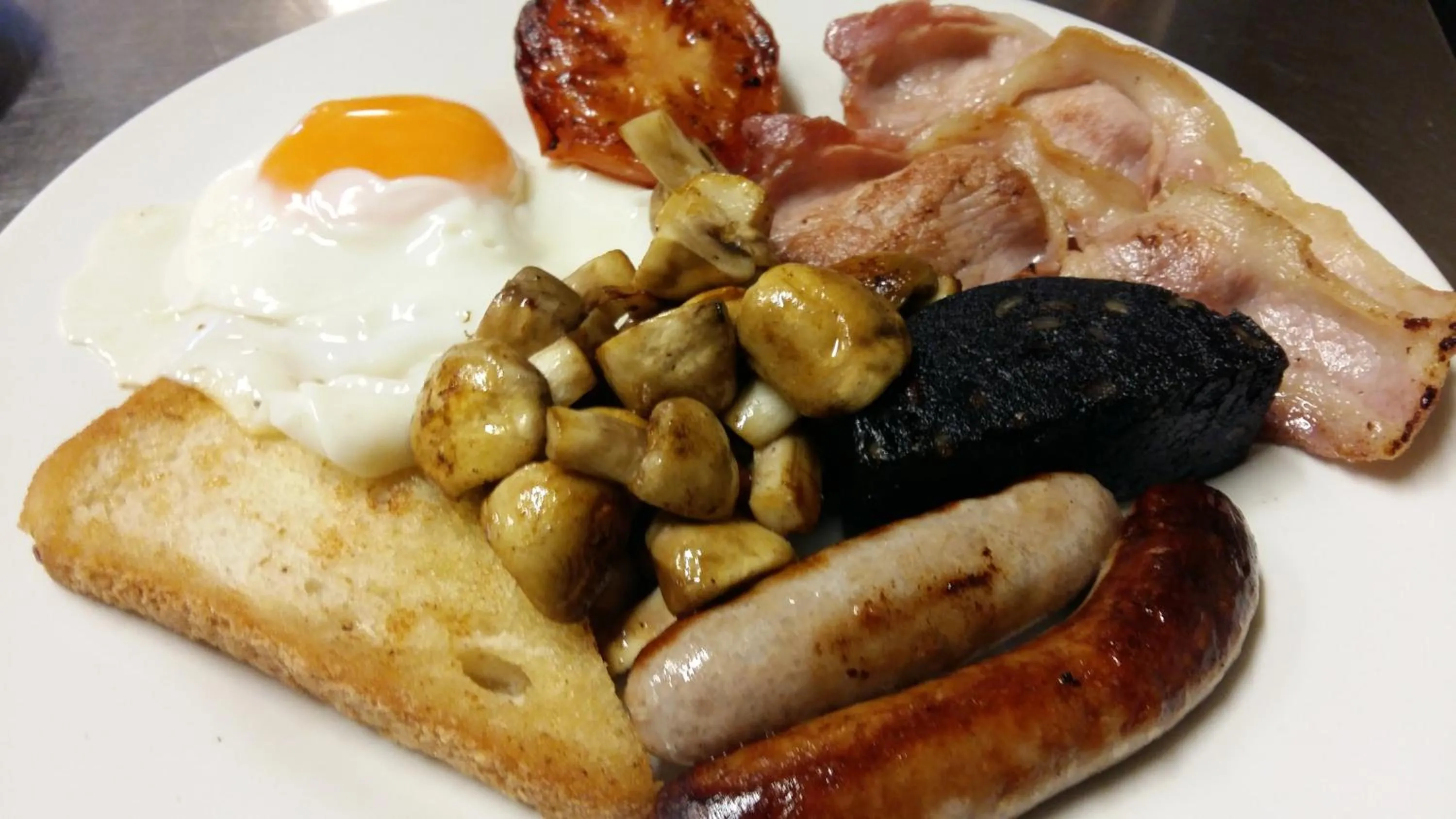 English/Irish breakfast in Cumberland Inn