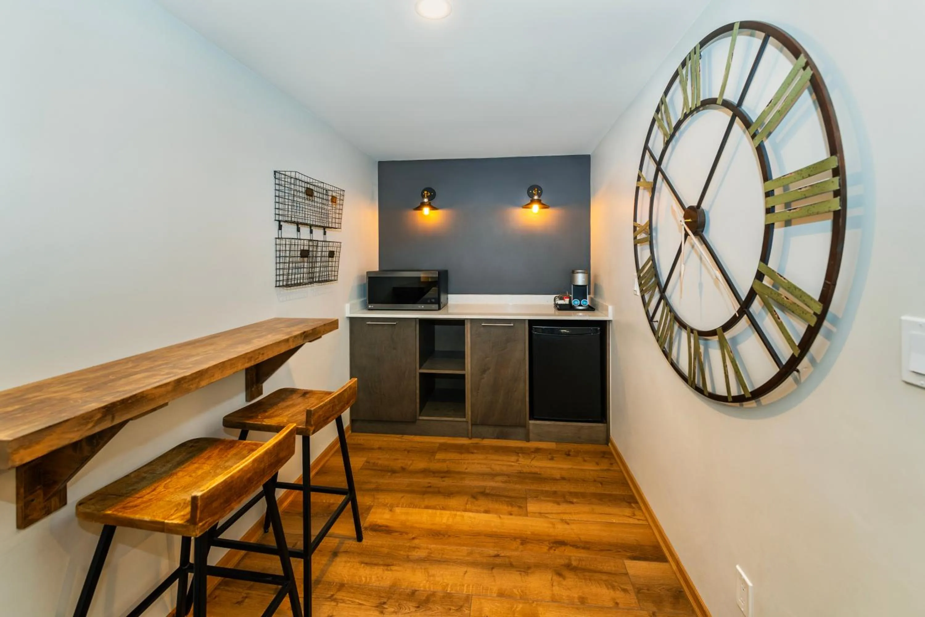 Dining area in Banff Inn