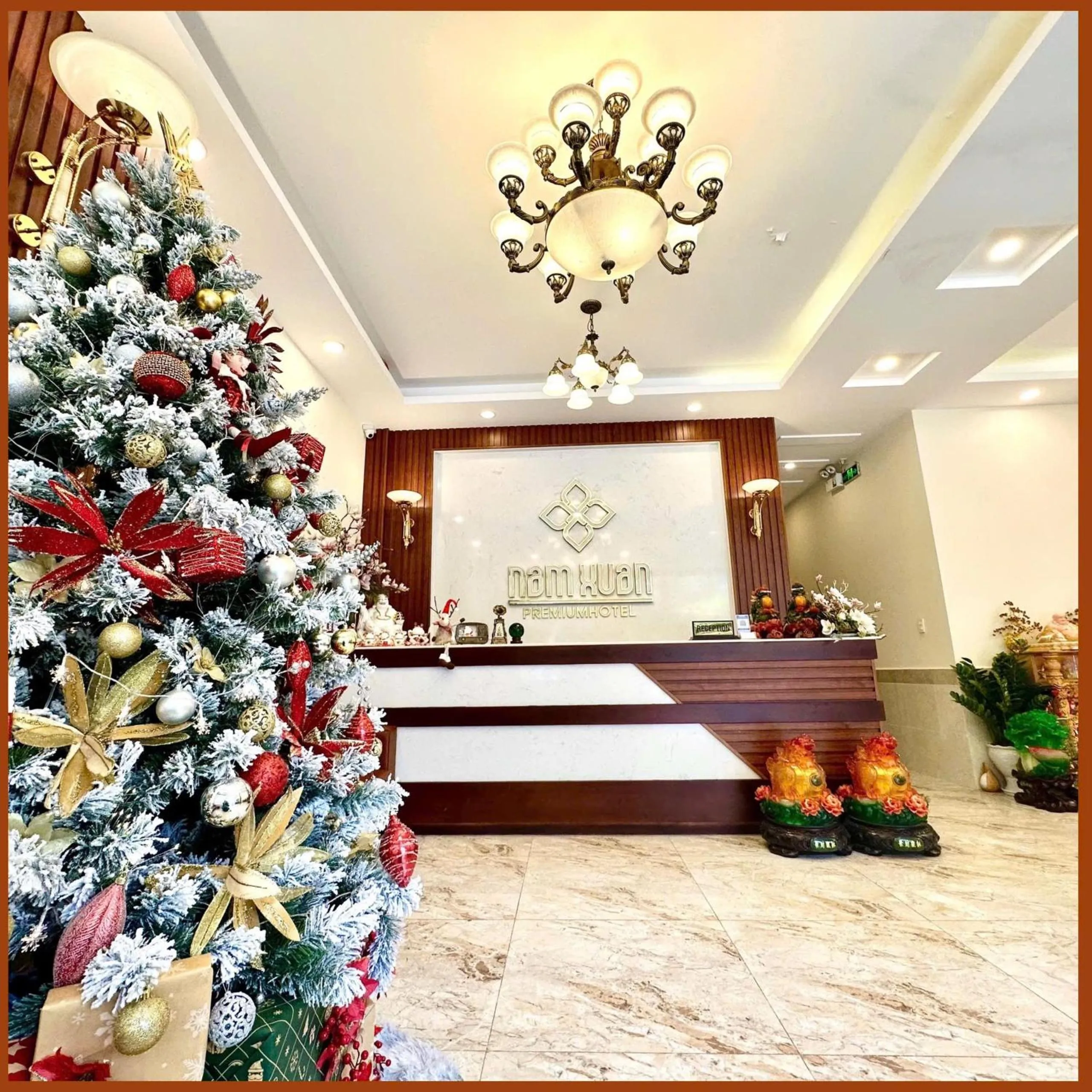 Communal lounge/ TV room in Nam Xuan Premium Hotel