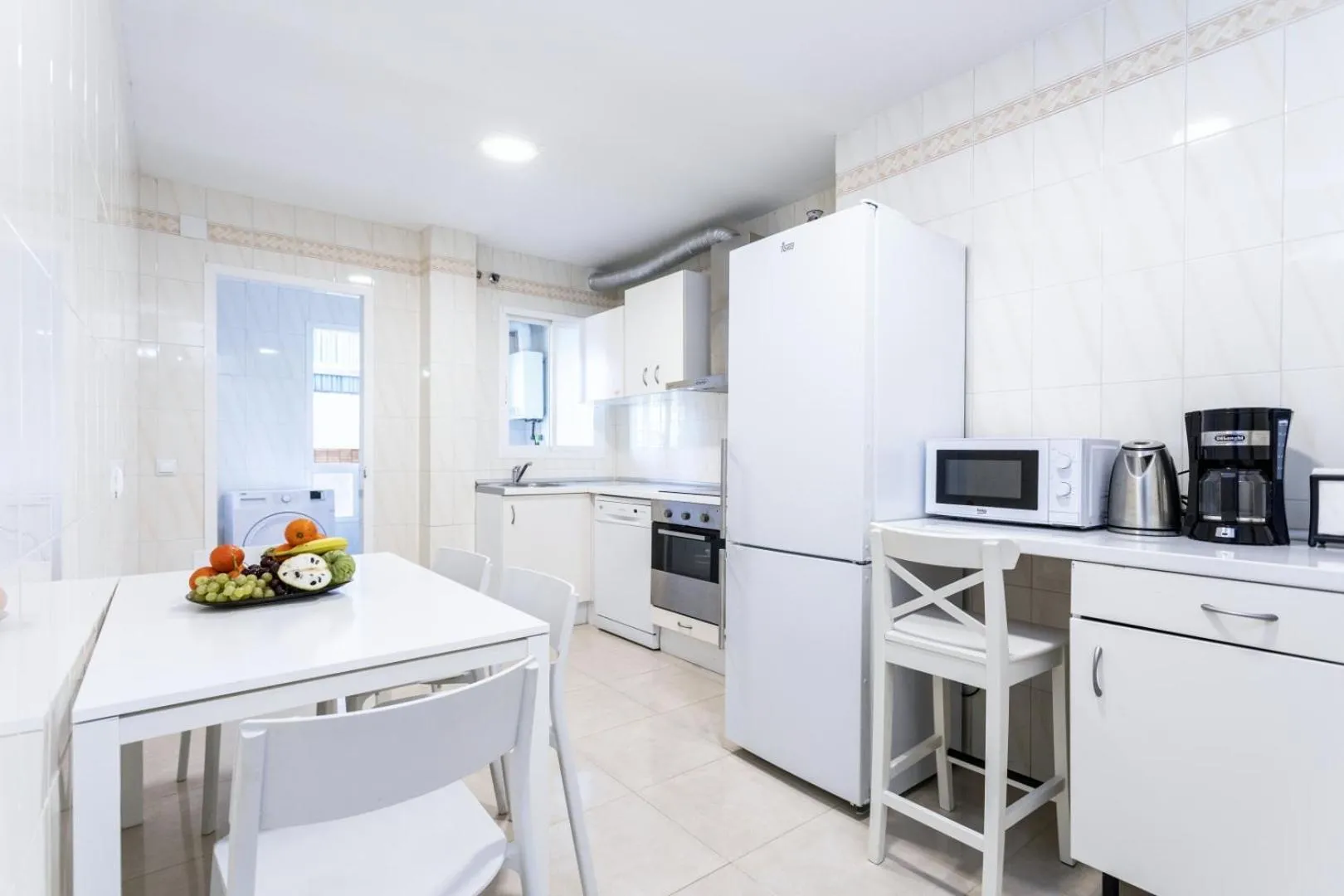 Kitchen or kitchenette in Rentcostadelsol Malagueta Arenal