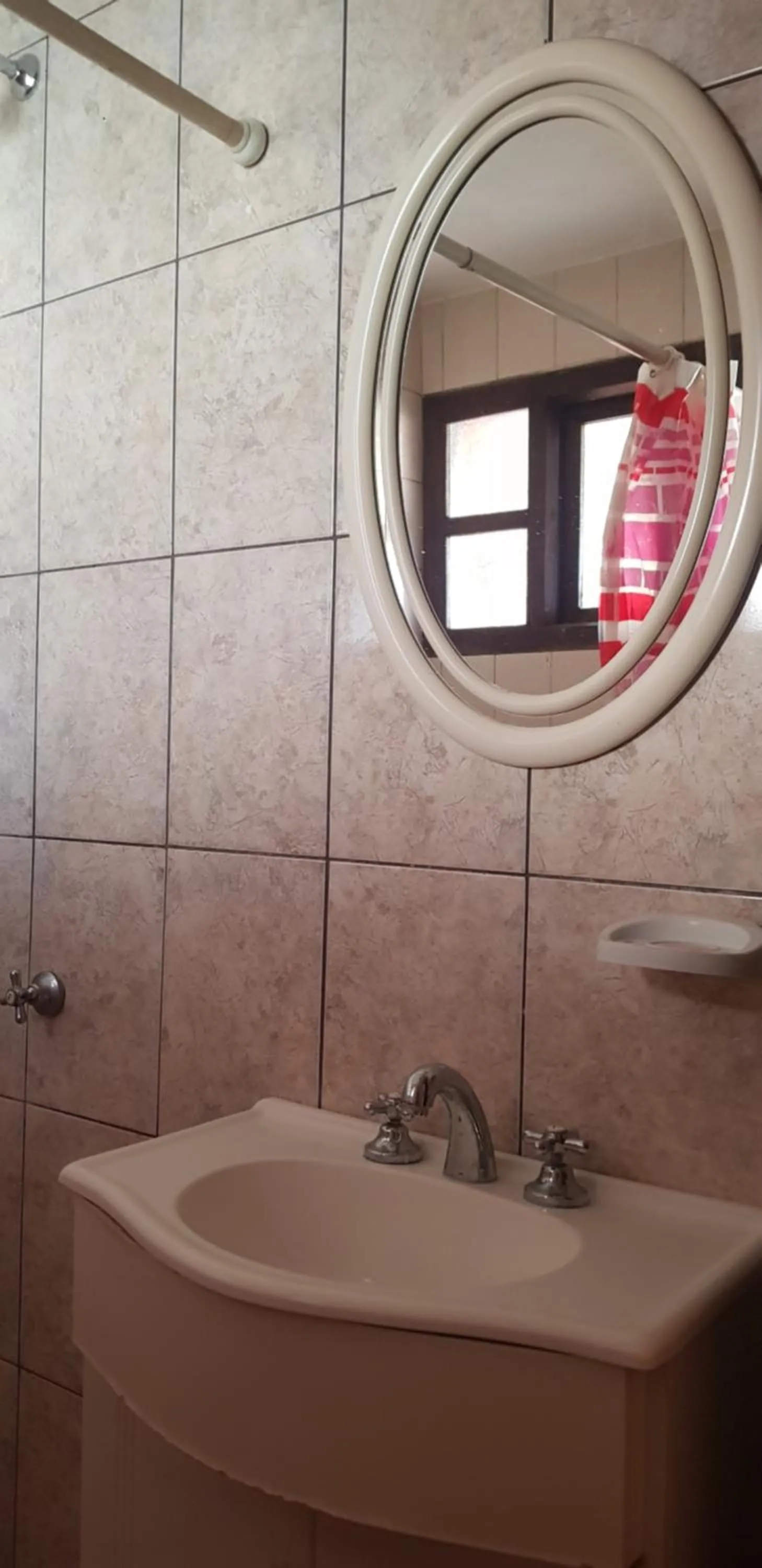 Bathroom in La Estacion Hostel