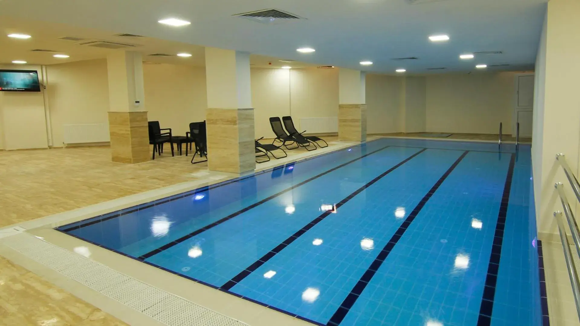 Swimming pool in Zin D Home Dudullu Otel Swimming pool in Zin D Home Dudullu Otel