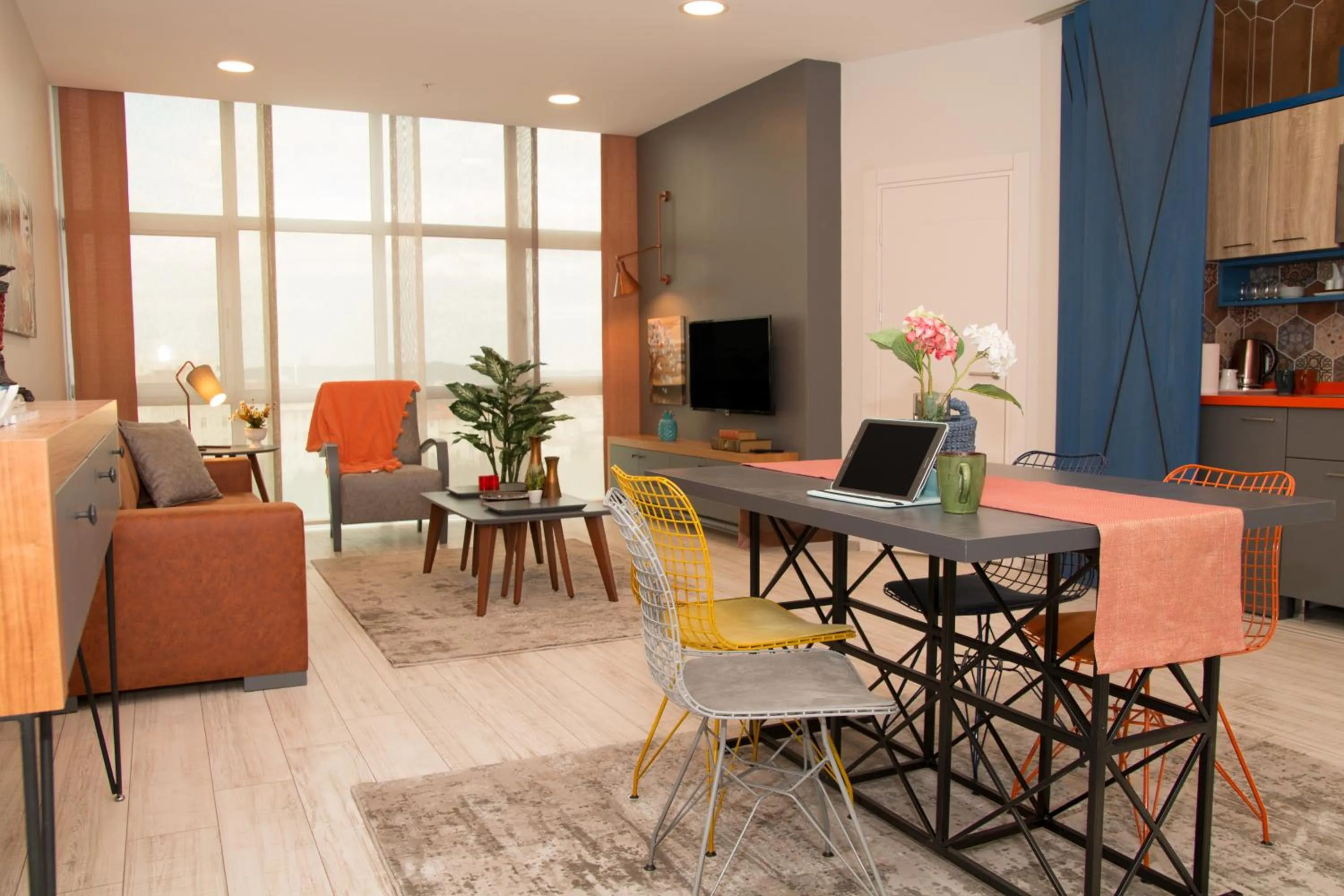 TV and multimedia in Zin D Home Dudullu Otel