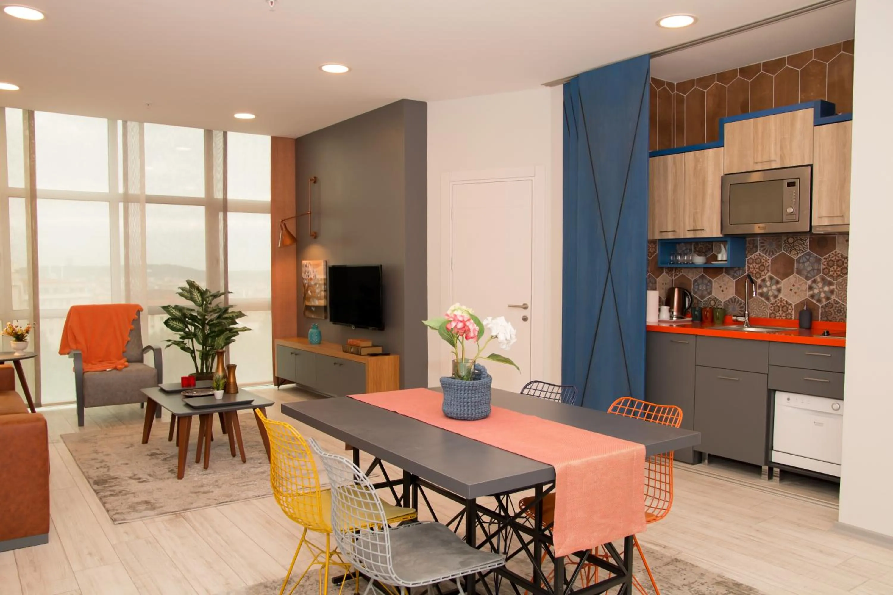 Kitchen or kitchenette in Zin D Home Dudullu Otel