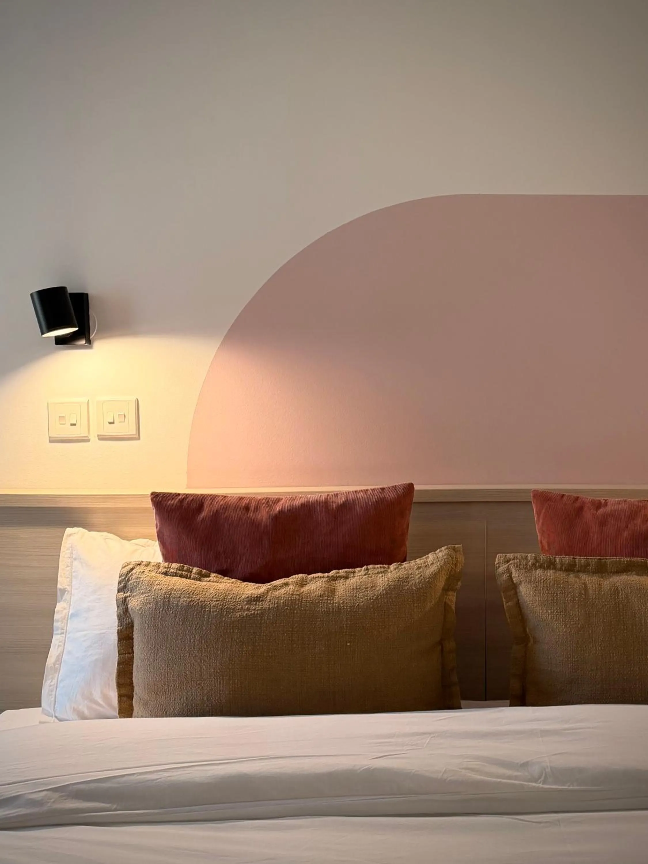 Apartment 81